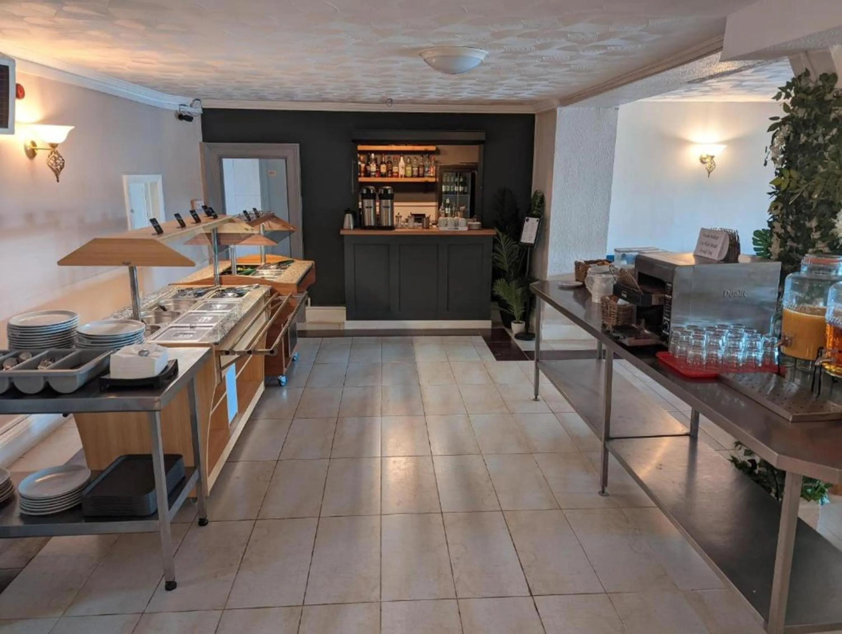 Food and drinks in Mayfair Hotel - Isle Of Wight