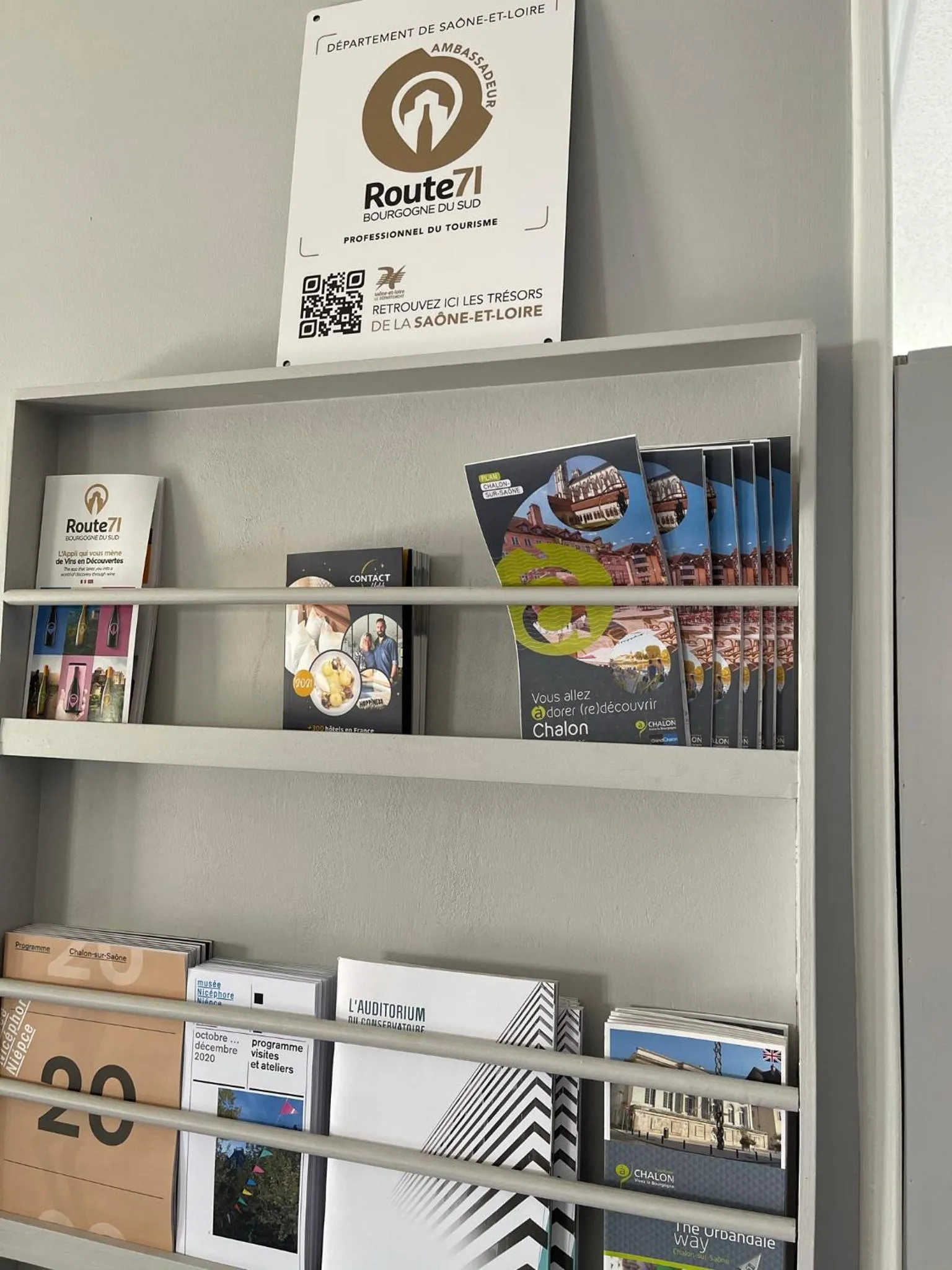 Certificate/Award in "Contact Hôtel" Le Saint Rémy - Chalon Sud