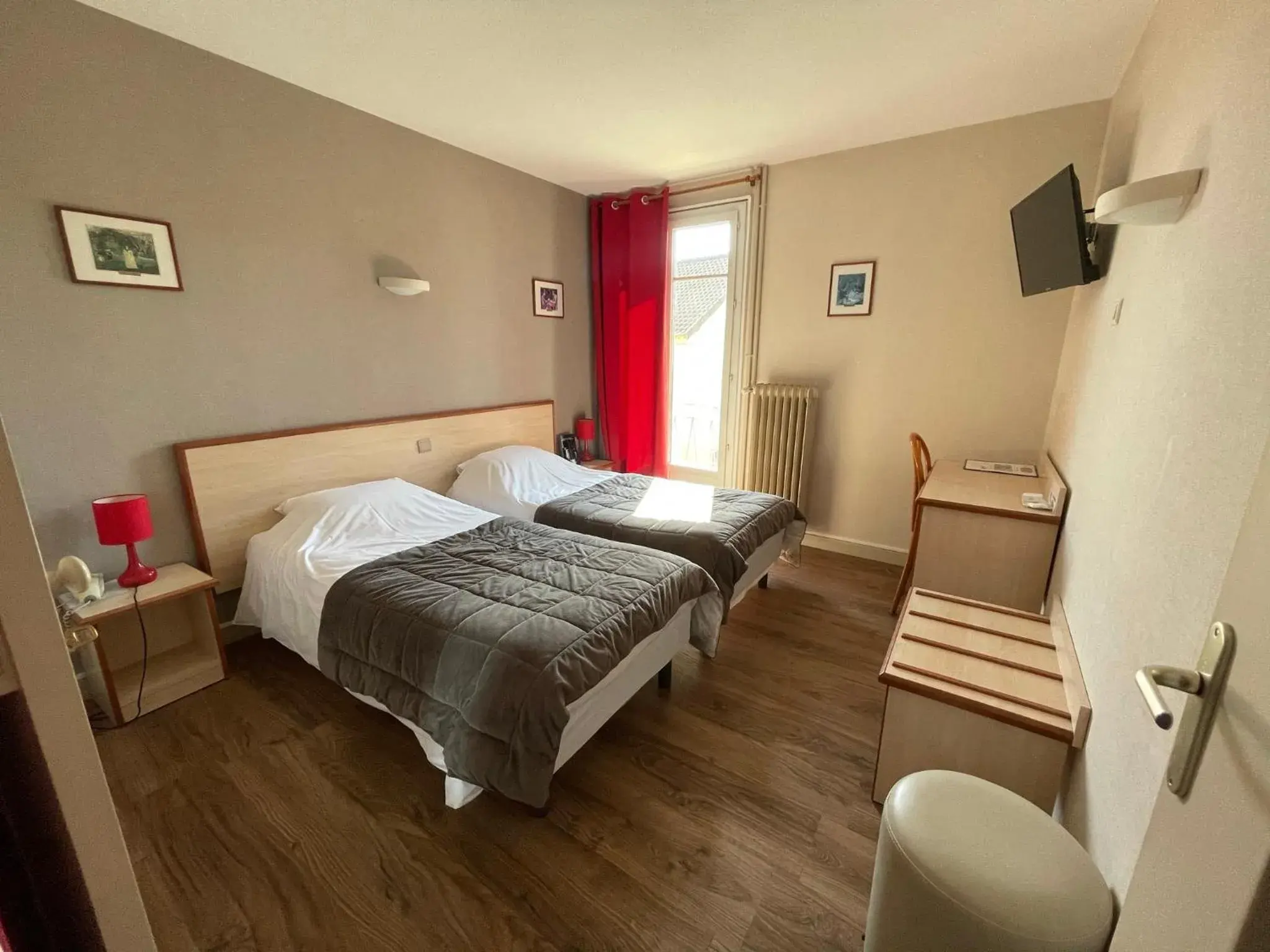 Twin Room in "Contact Hôtel" Le Saint Rémy - Chalon Sud Twin Room in "Contact Hôtel" Le Saint Rémy - Chalon Sud