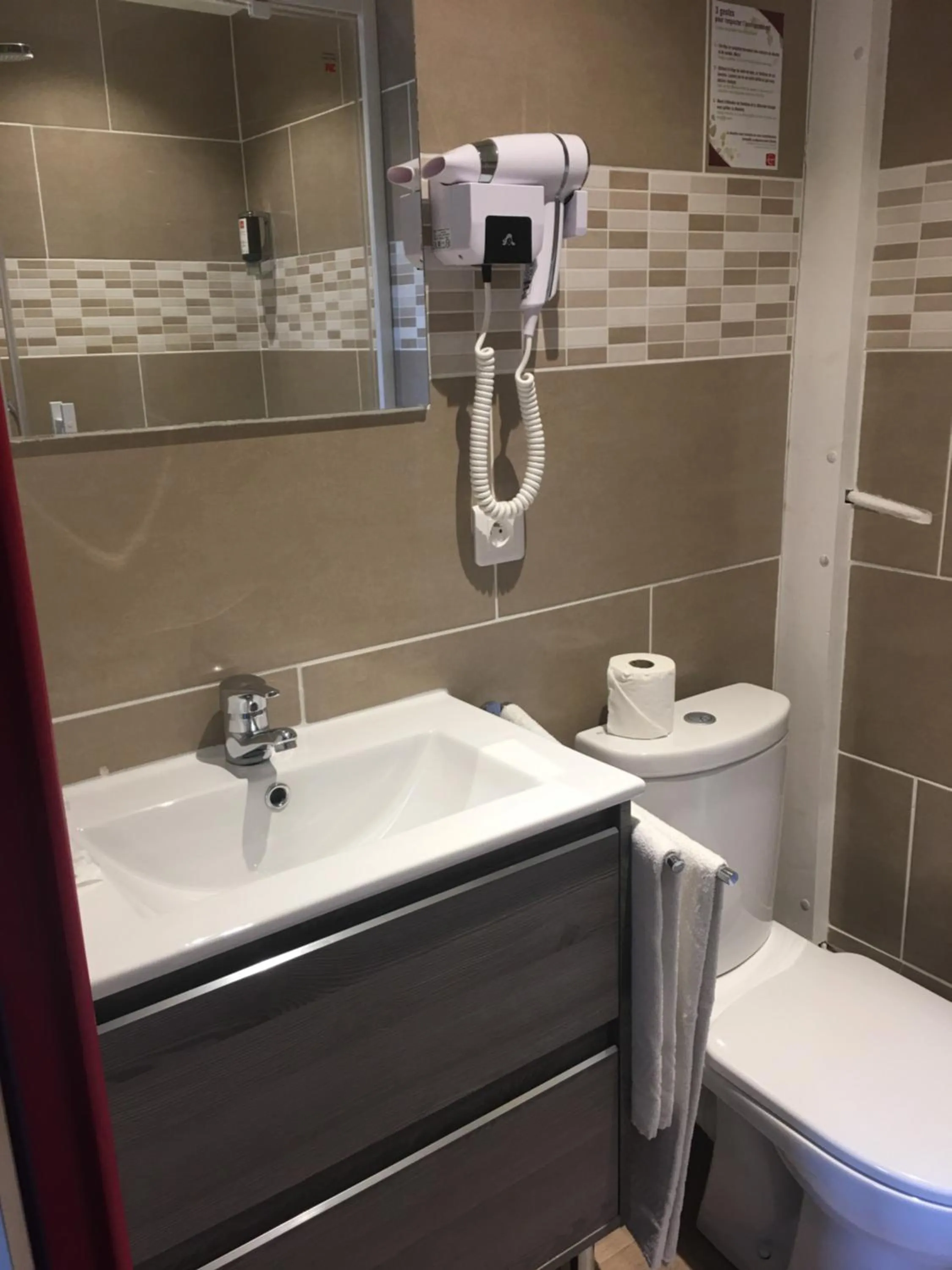 "Contact Hôtel" Le Saint Rémy - Chalon Sud