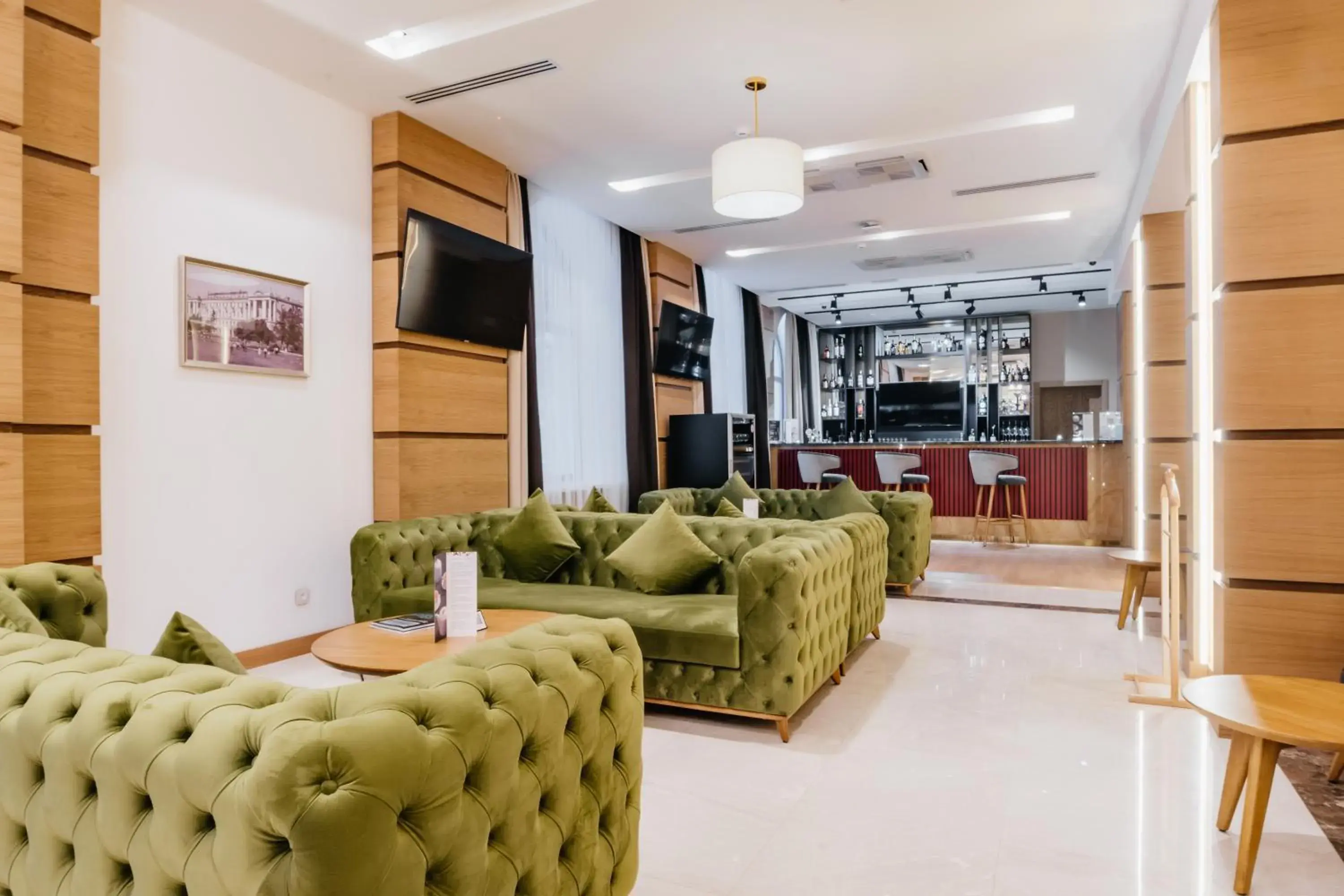 Lounge or bar in Ramada by Wyndham Astana Lounge or bar in Ramada by Wyndham Astana