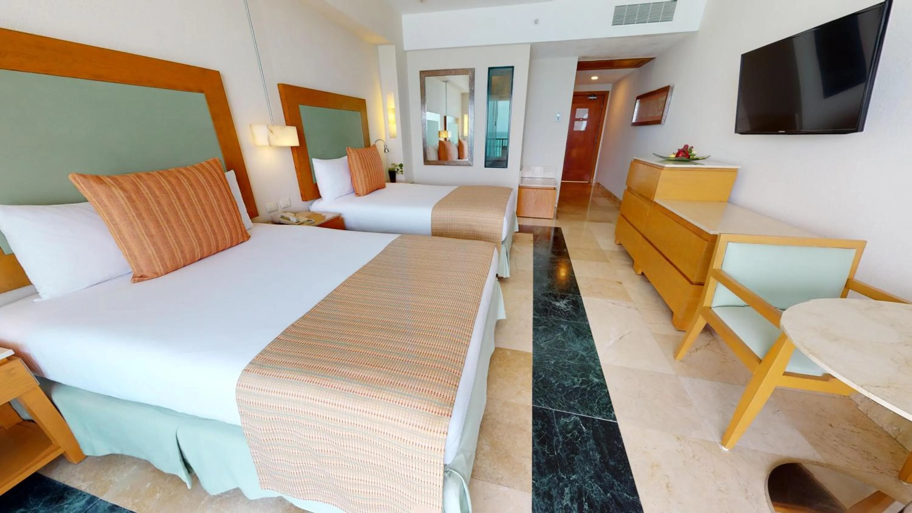 Premier Ocean Front in Grand Park Royal Cancun - All Inclusive