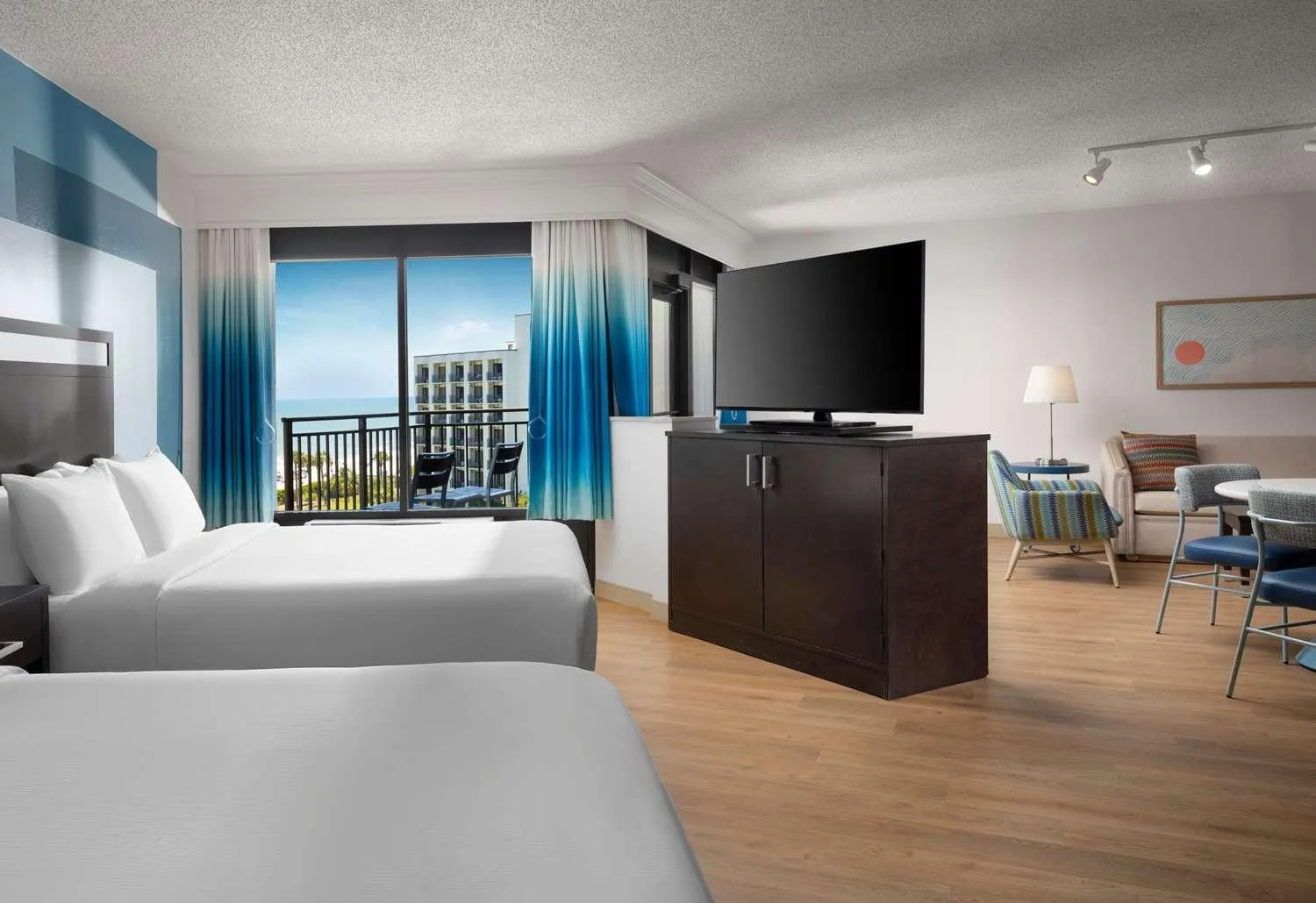 Bedroom, Bed in DoubleTree Resort by Hilton Myrtle Beach Oceanfront