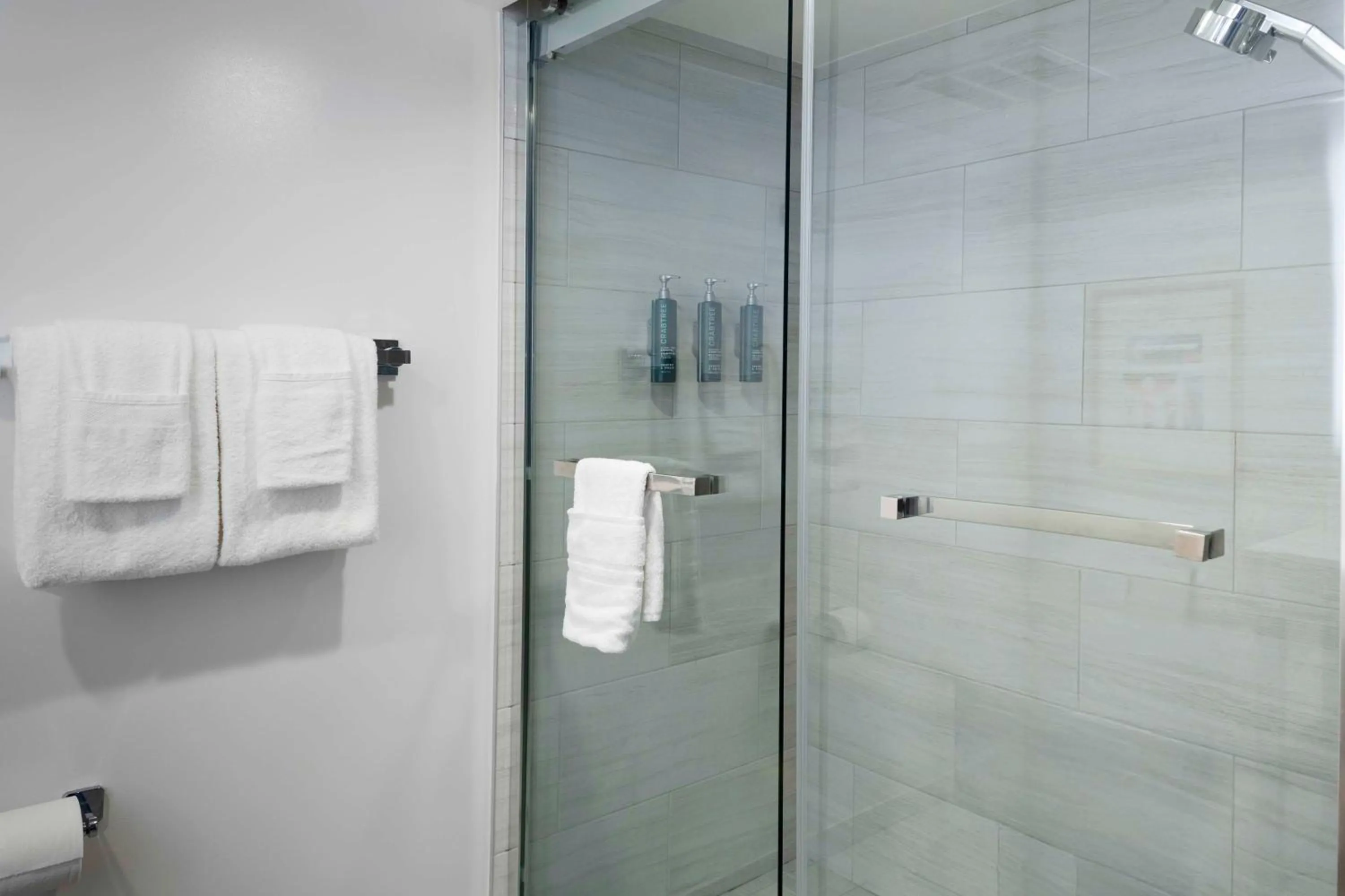 Bathroom in DoubleTree Resort by Hilton Myrtle Beach Oceanfront