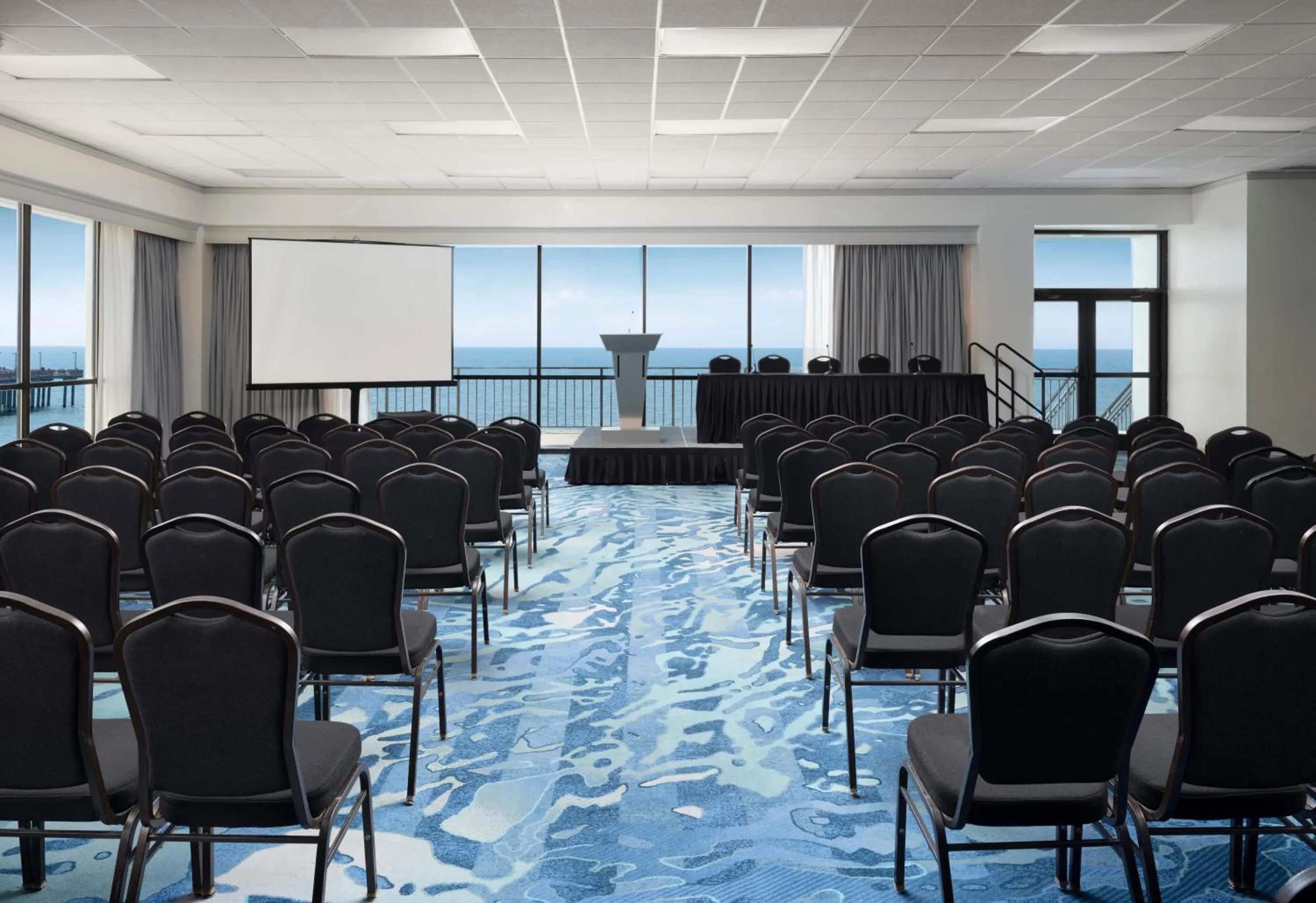 Meeting/conference room in DoubleTree Resort by Hilton Myrtle Beach Oceanfront