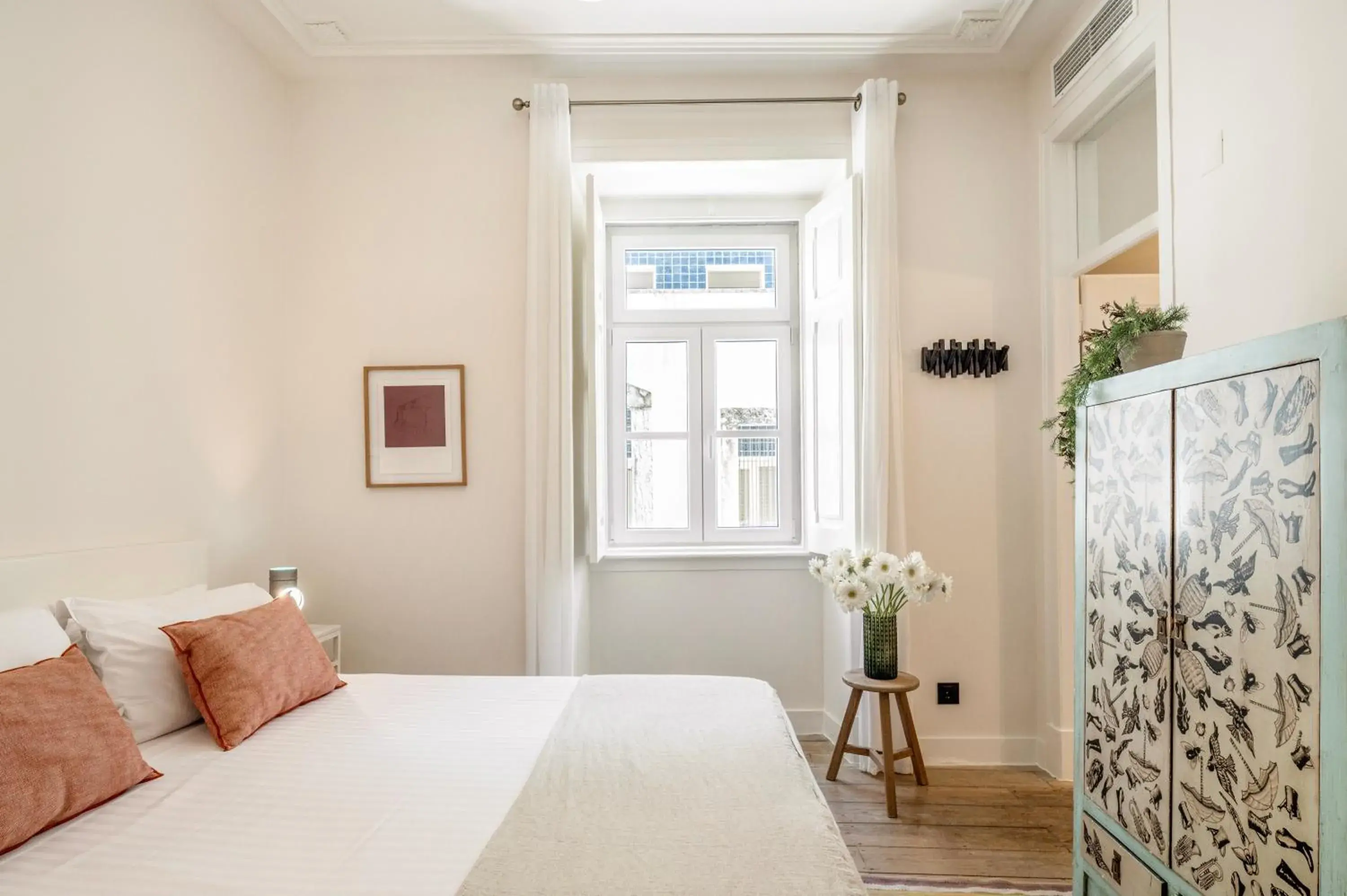Standard Double or Twin Room in Casa das Janelas com Vista Standard Double or Twin Room in Casa das Janelas com Vista