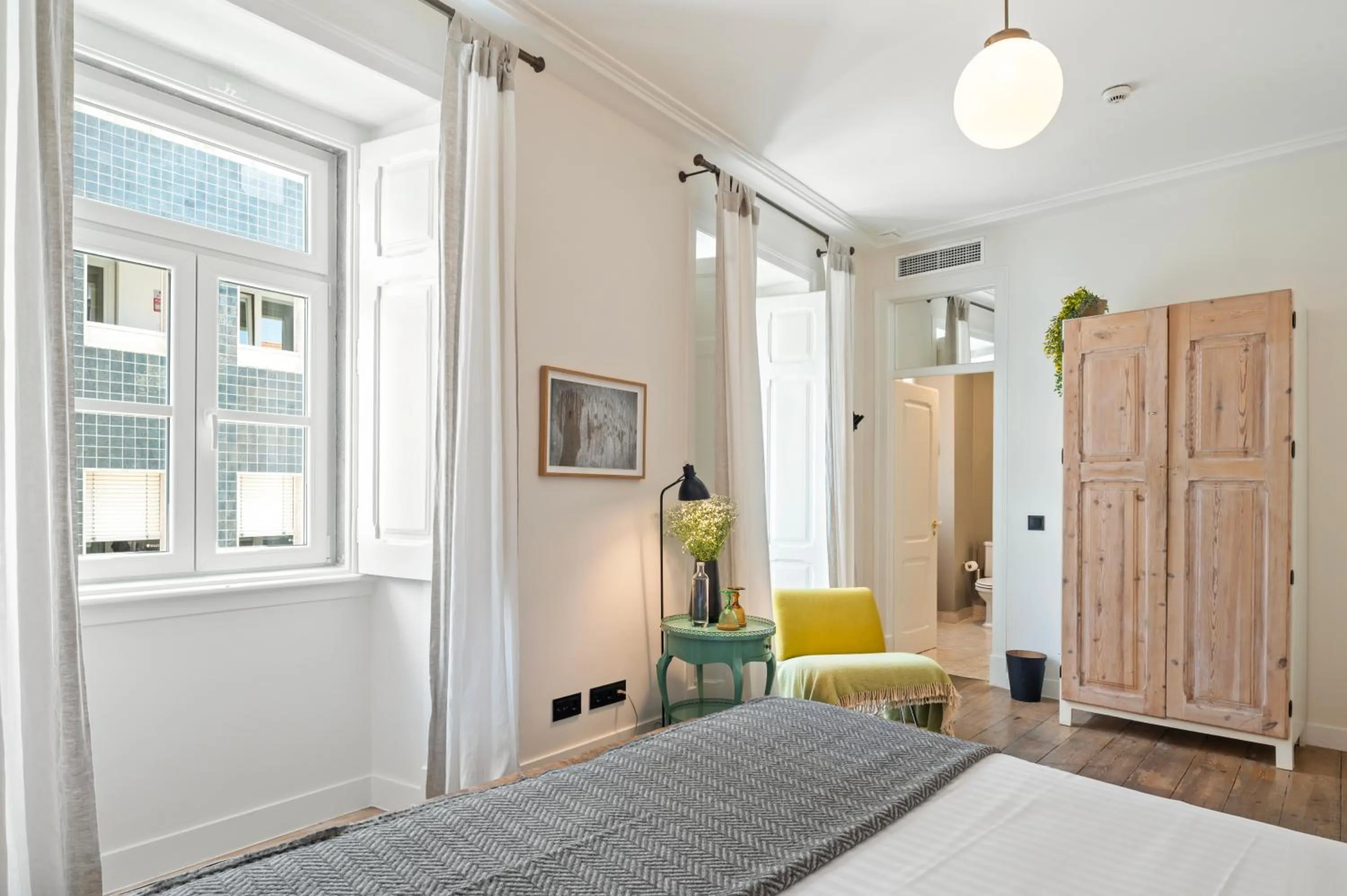 Decorative detail, Bed in Casa das Janelas com Vista
