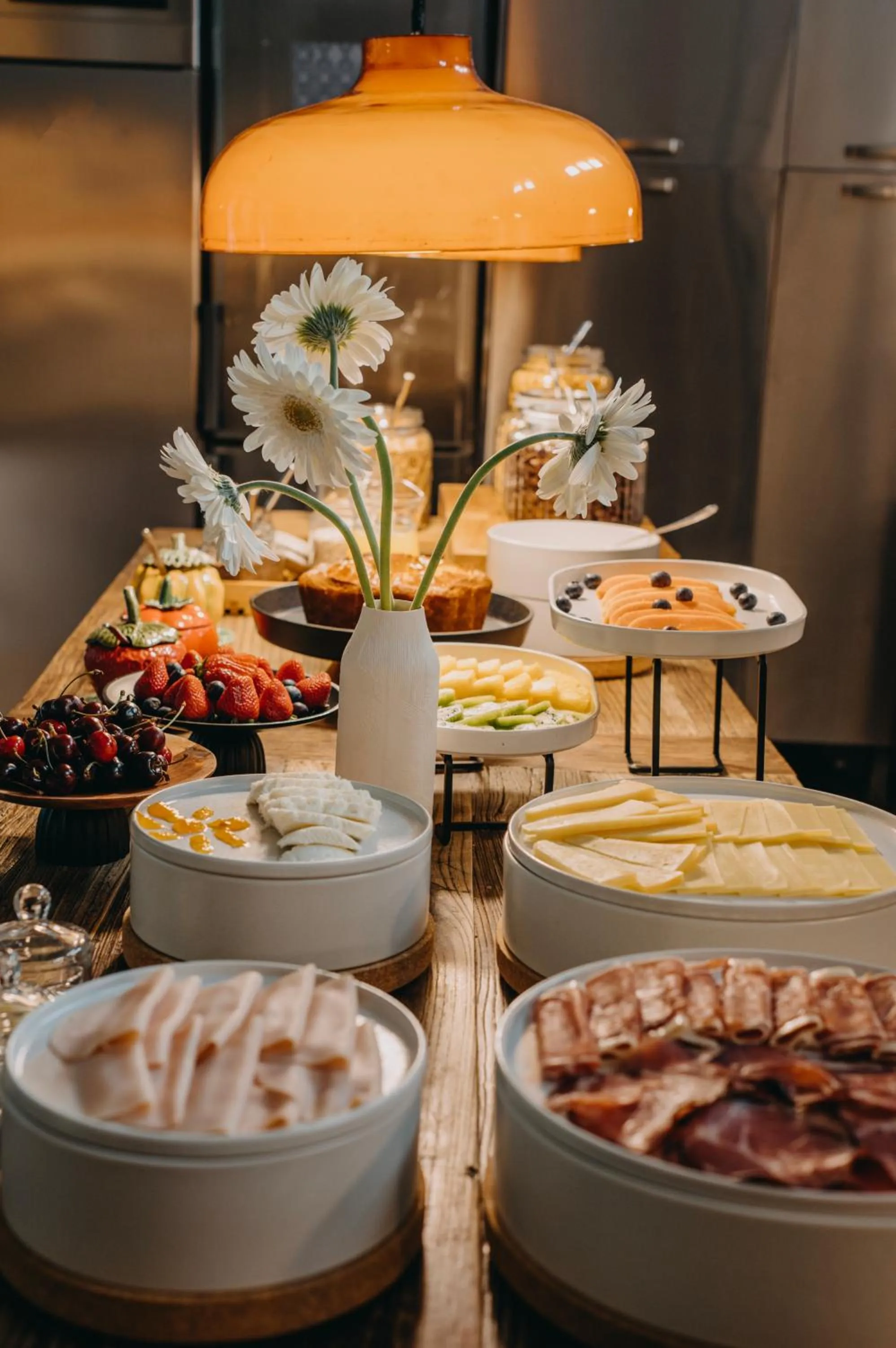 Buffet breakfast in Casa das Janelas com Vista