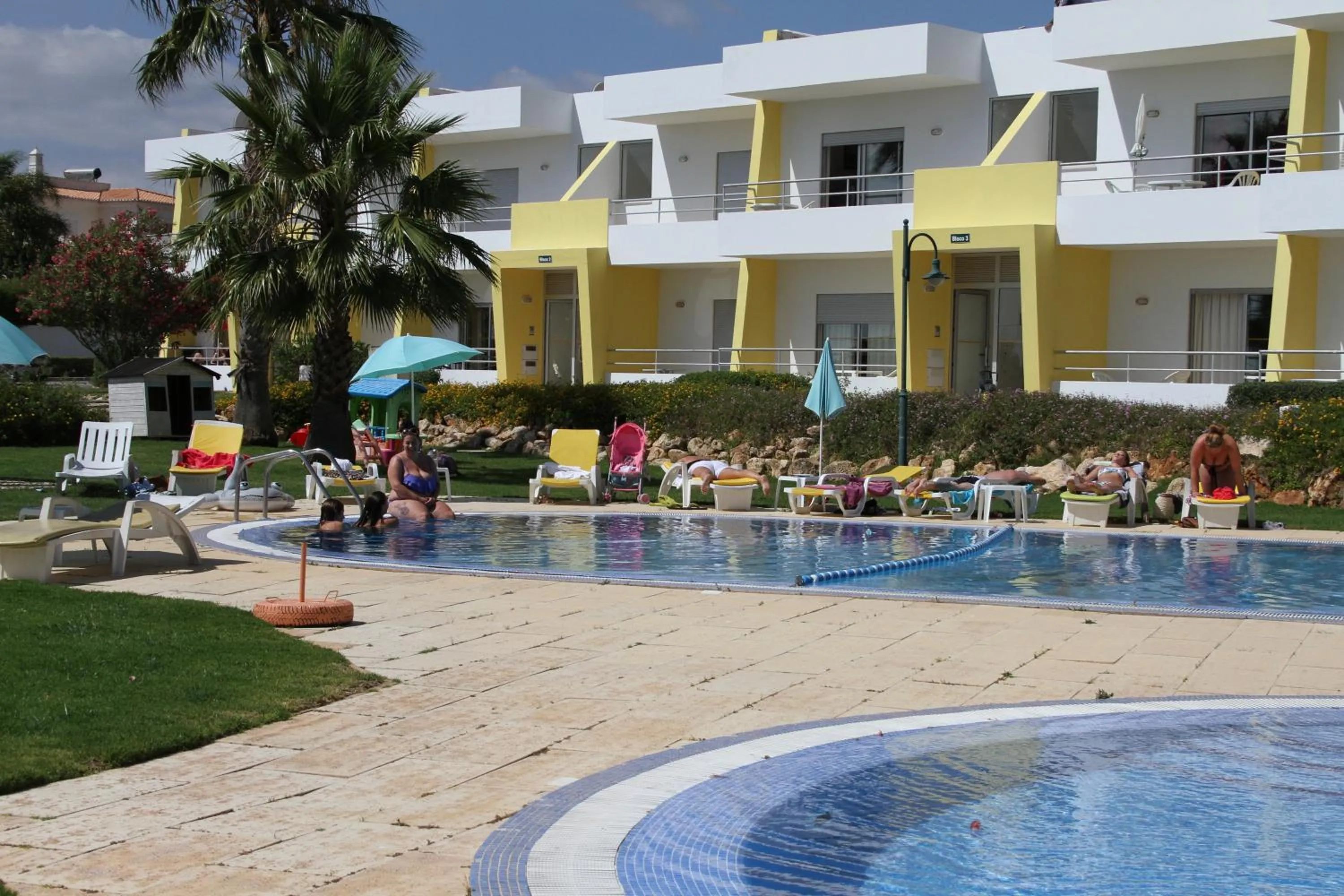 Swimming pool in Apartamentos Santa Teresinha