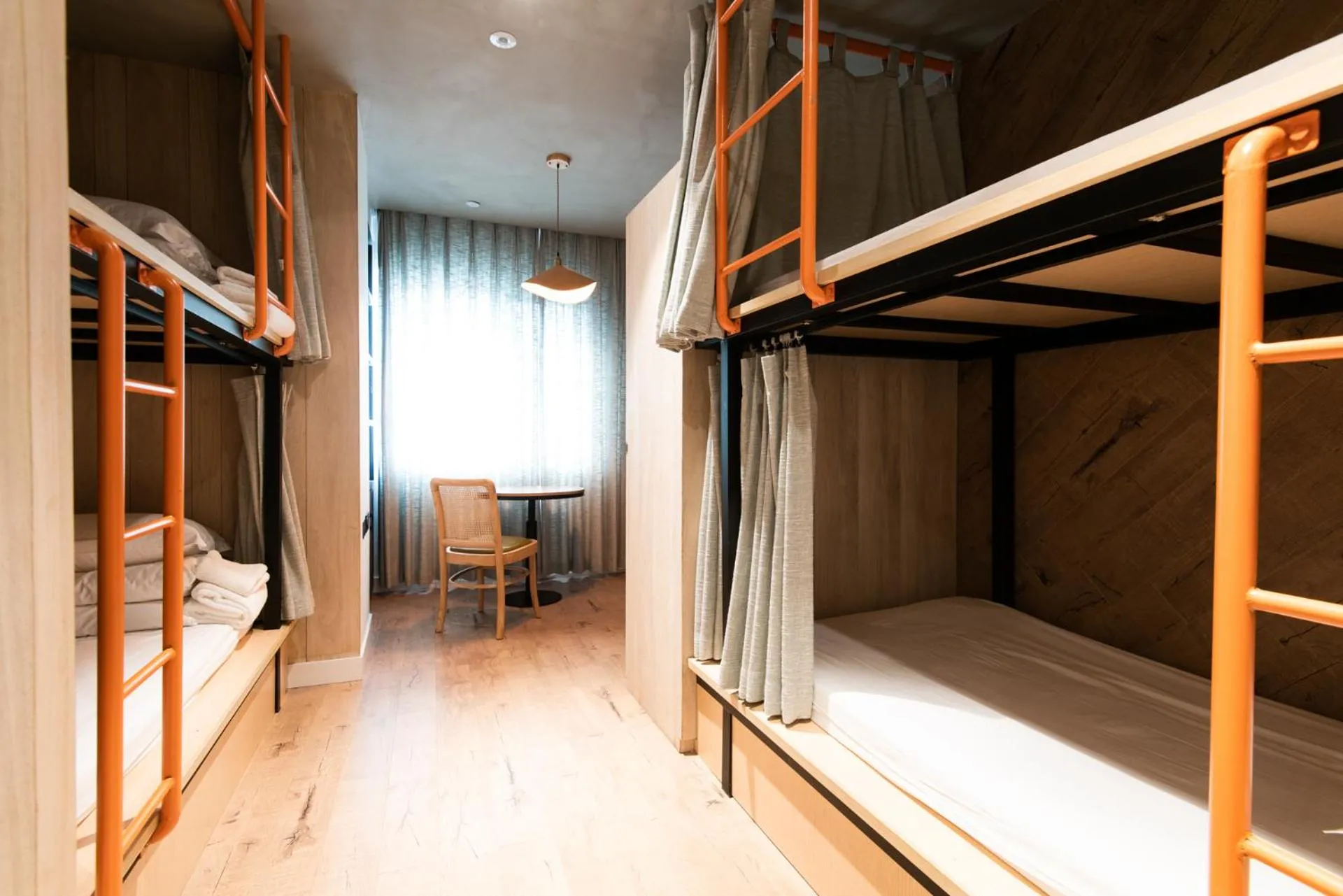 Superior Quadruple Room in Xu Li Traveling Hotel Chengdu T aikoo Li Chunxi Road Branch