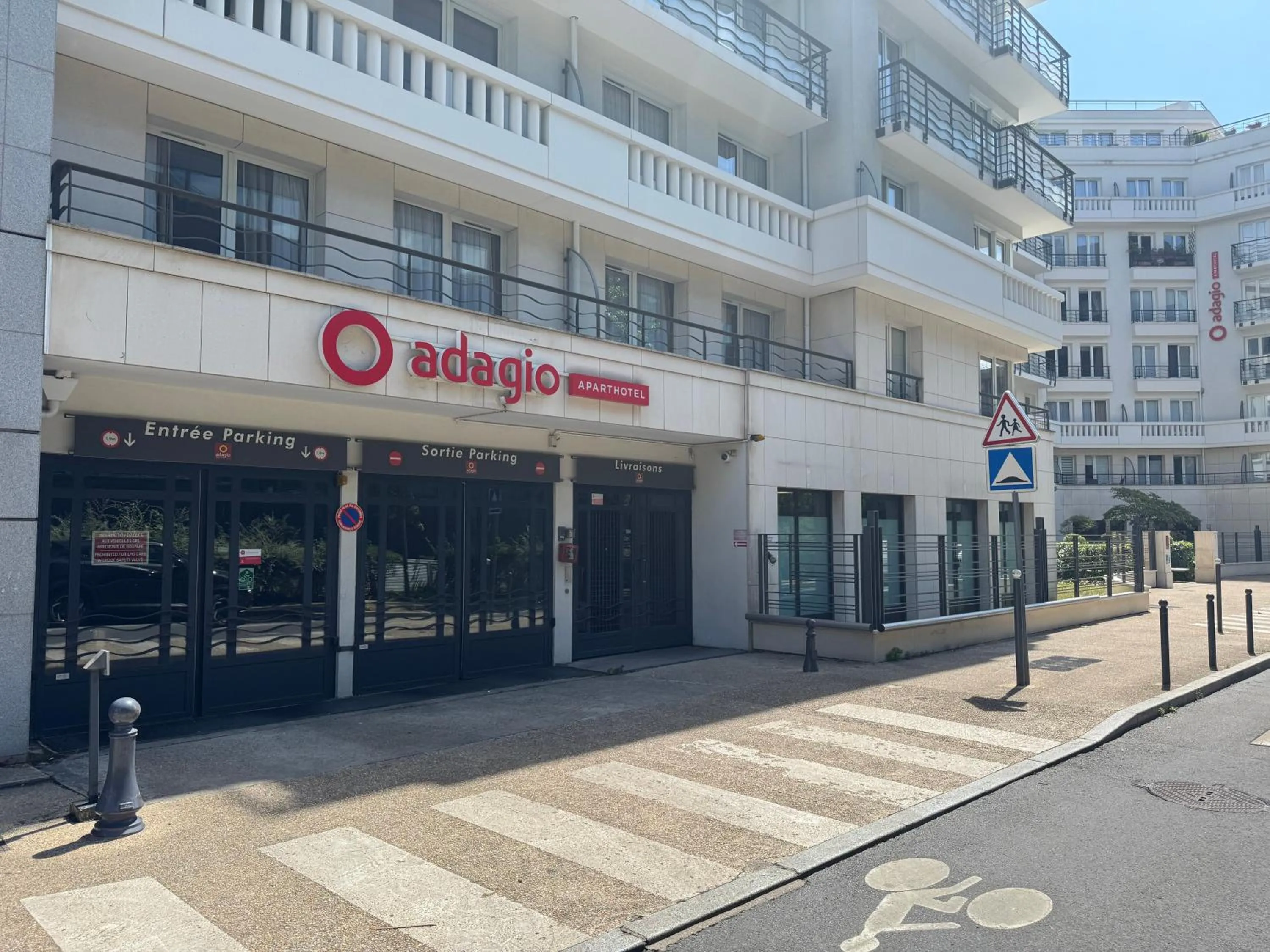 Parking in ALTAMIRA (Paris Expo - Porte de Versailles)