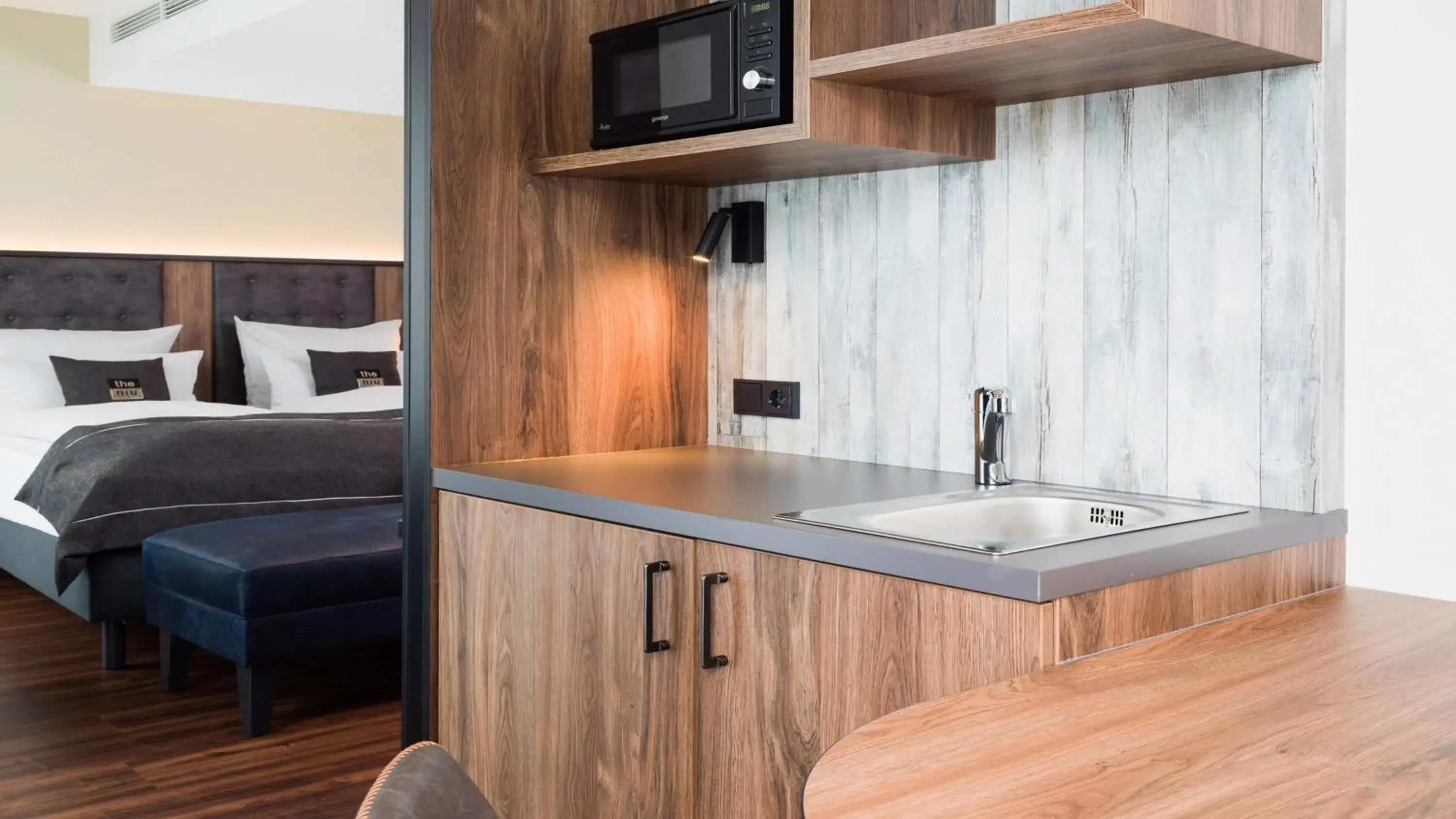 Photo of the whole room, Bed in Holiday Inn - the niu, Saddle Fürth by IHG Photo of the whole room, Bed in Holiday Inn - the niu, Saddle Fürth by IHG