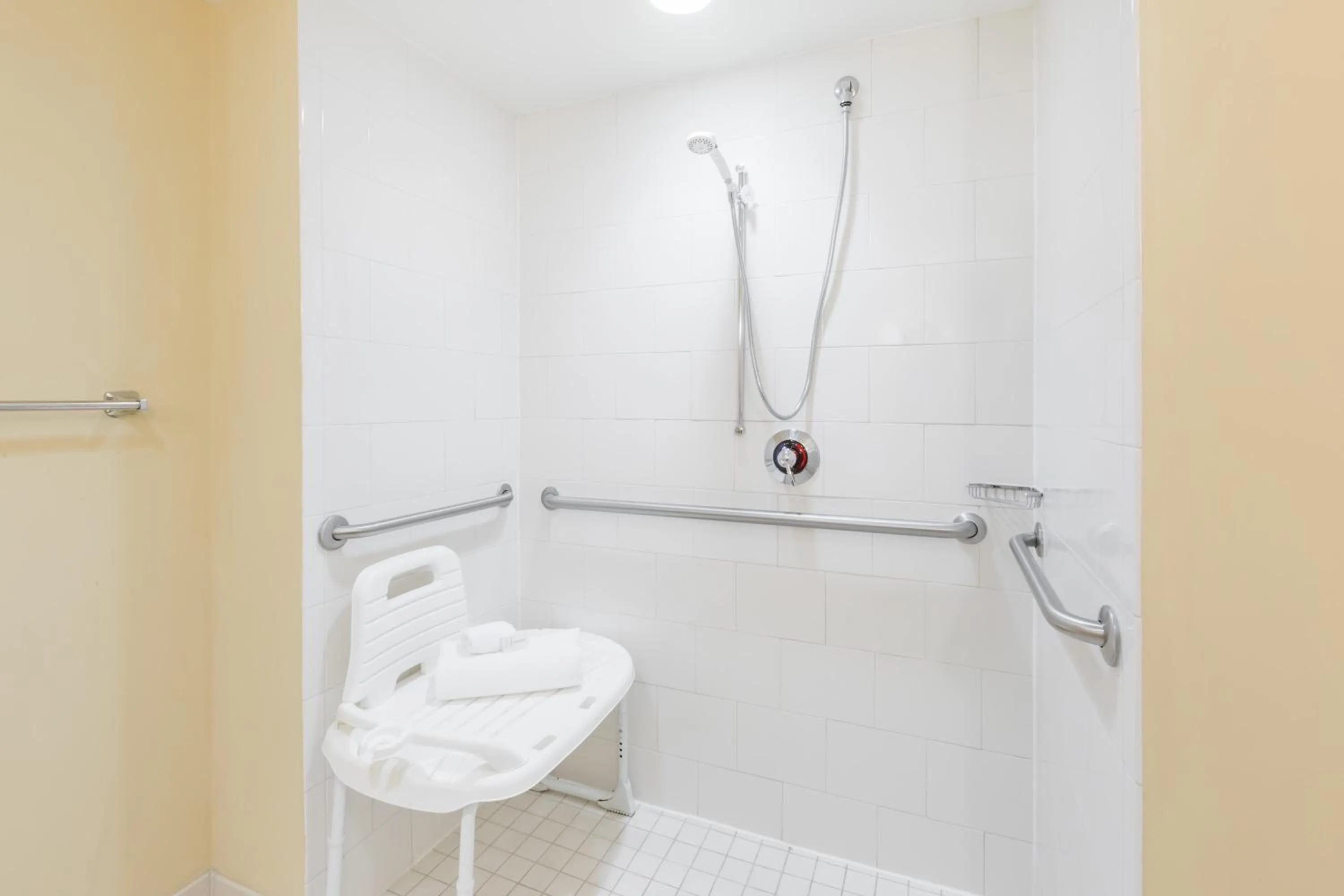 Bathroom in Wyndham Gettysburg Hotel & Conference Center