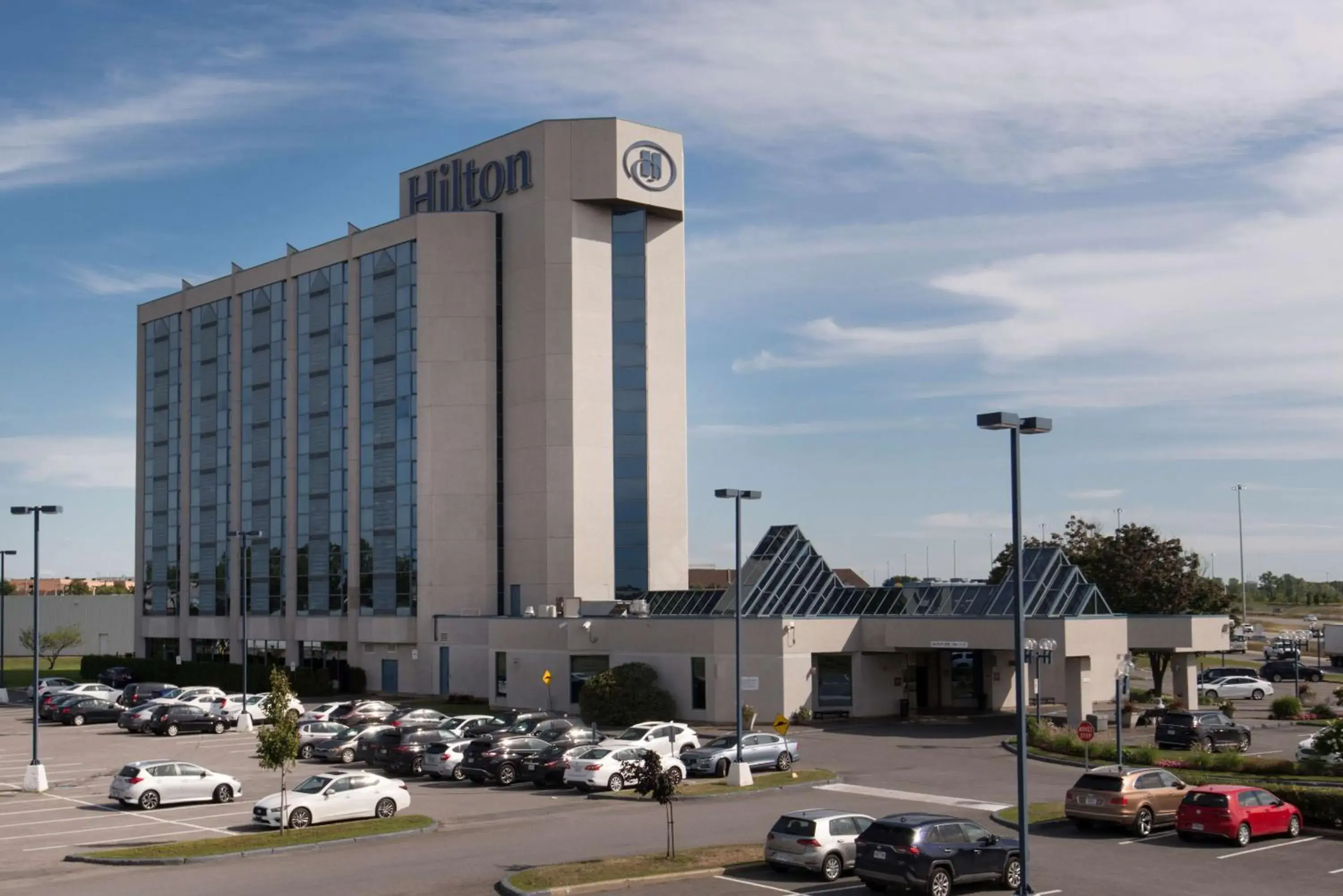Property building in Hilton Montreal/Laval Property building in Hilton Montreal/Laval