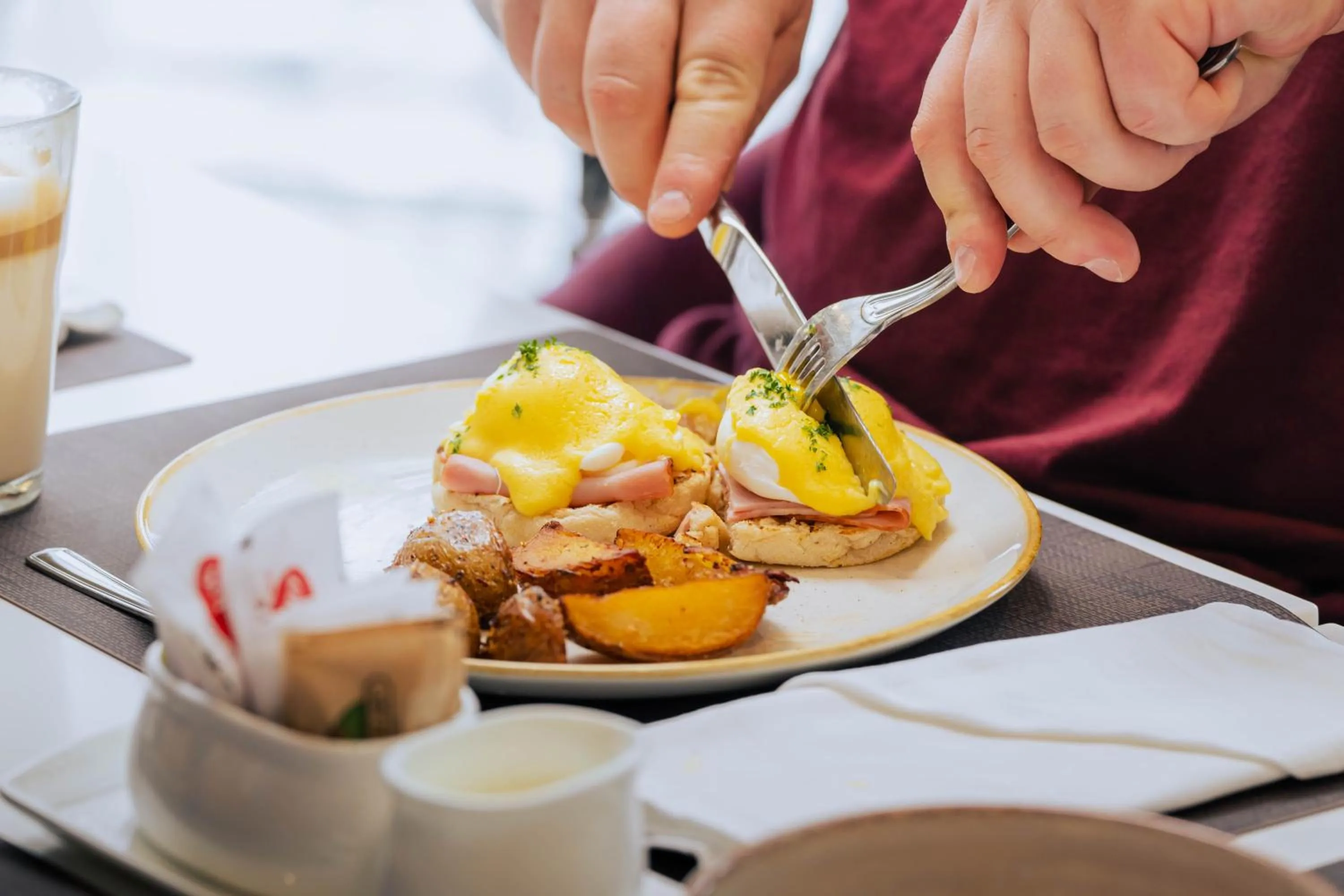 Food and drinks in Hilton Montreal/Laval