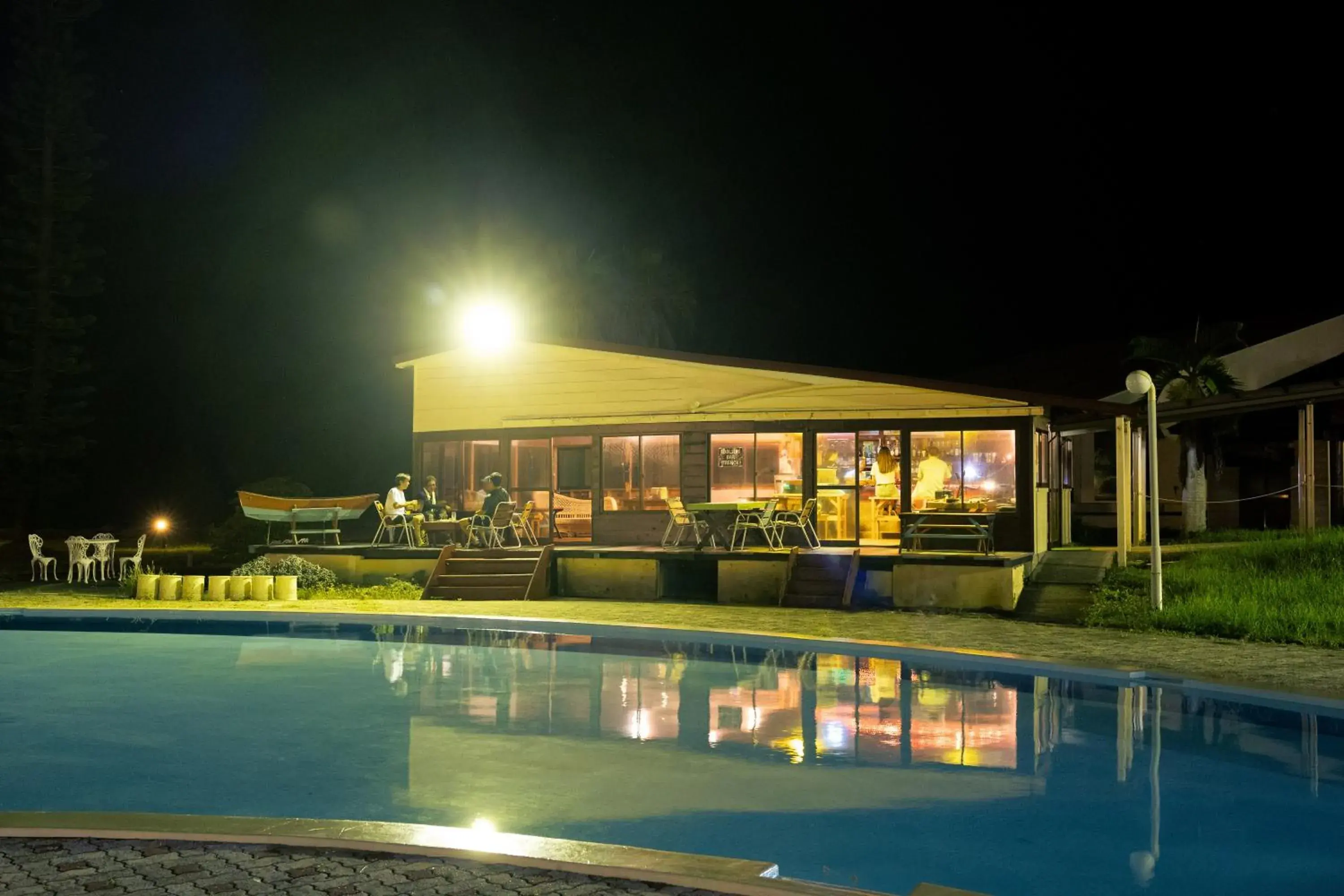 Lounge or bar in Coral Palms Lounge or bar in Coral Palms