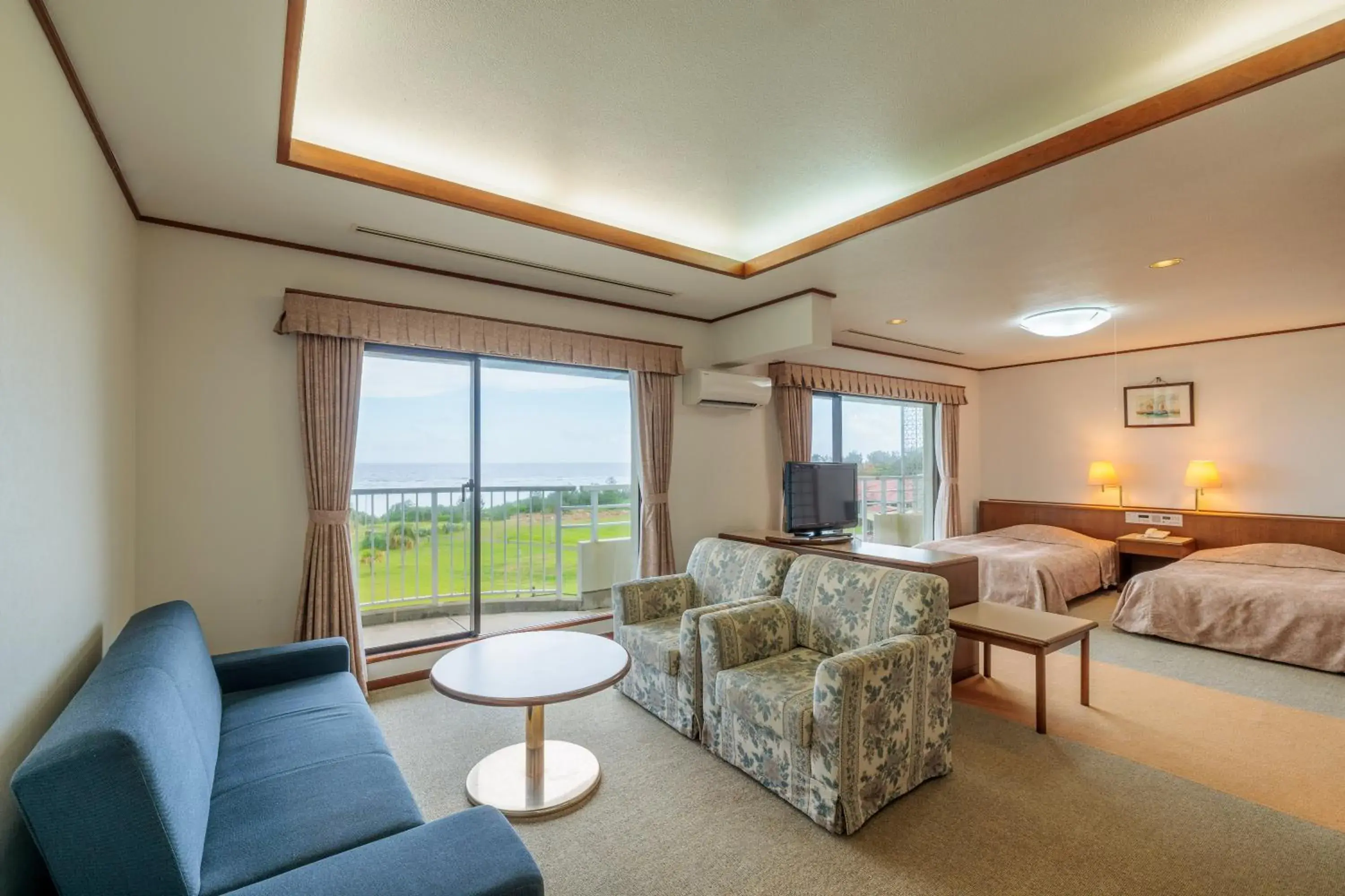 Living room, Bed in Coral Palms Living room, Bed in Coral Palms