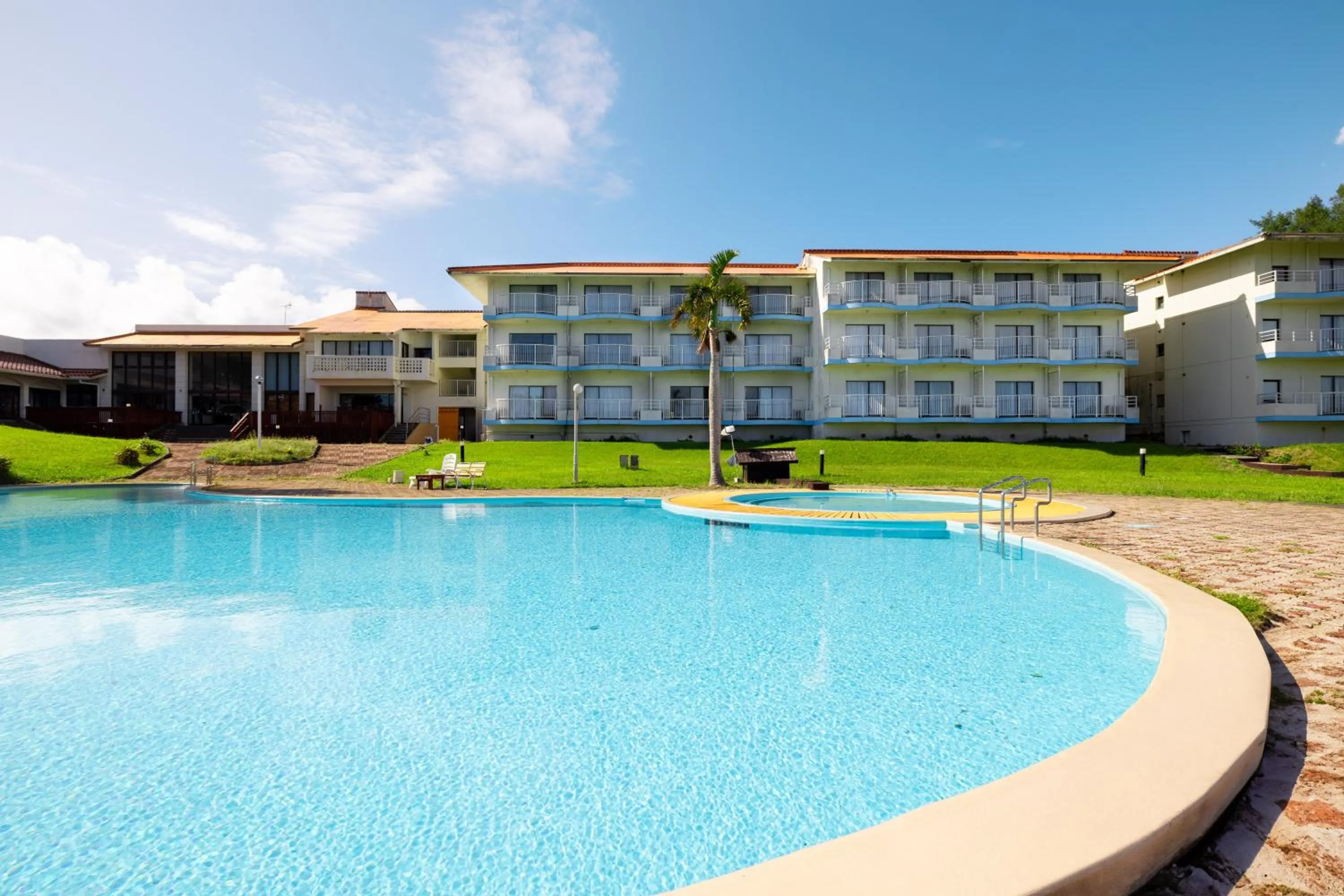 Swimming pool in Coral Palms