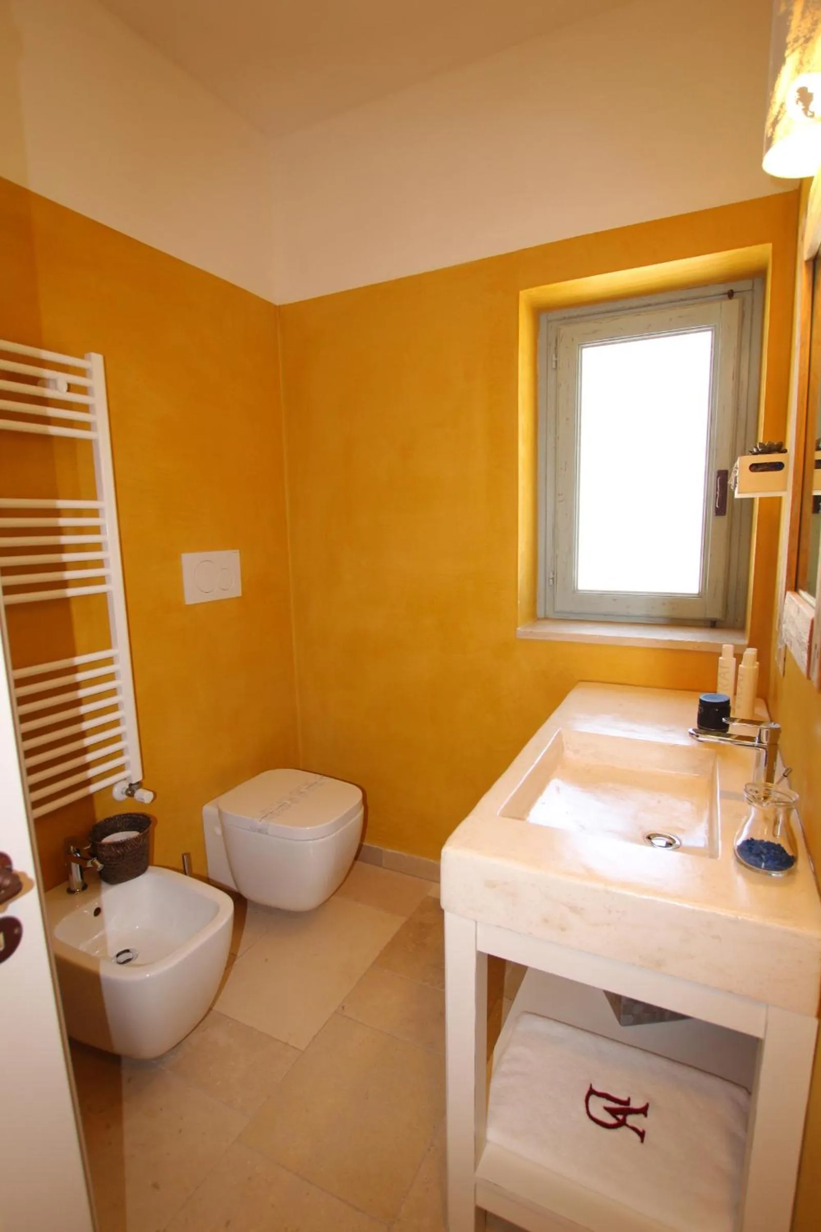 Bathroom in Vita Dorata - rural chic