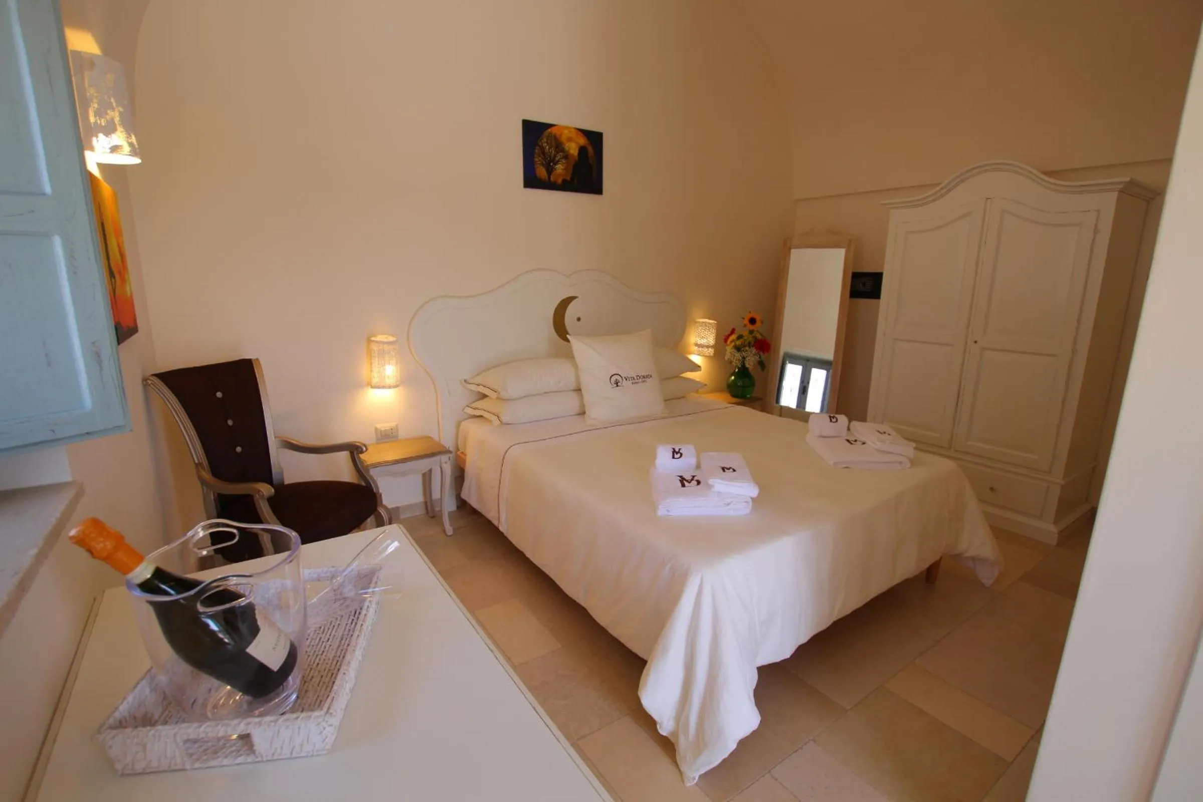 Photo of the whole room, Bed in Vita Dorata - rural chic