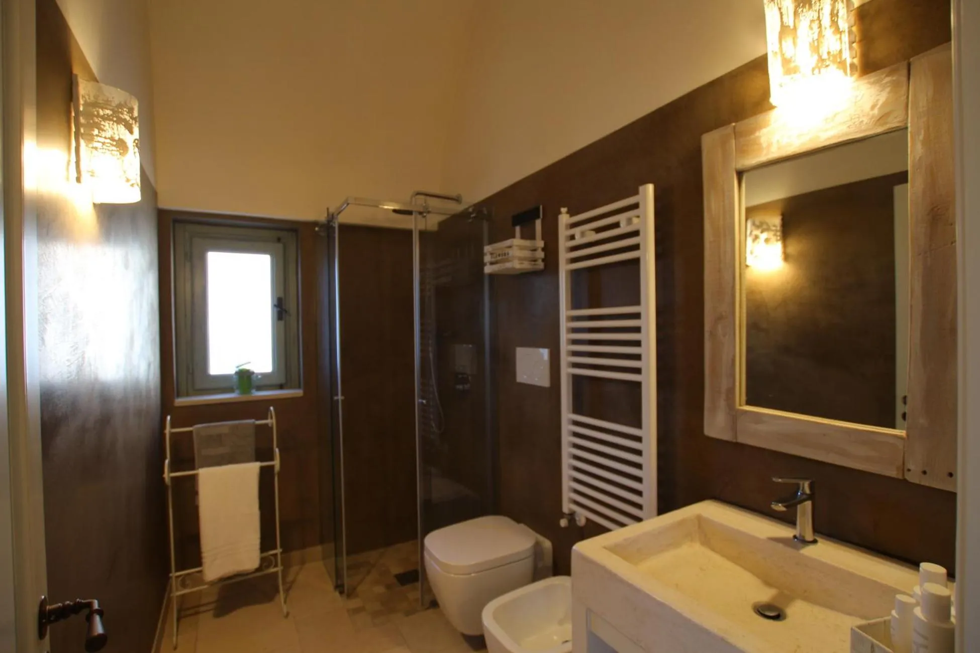 Bathroom in Vita Dorata - rural chic