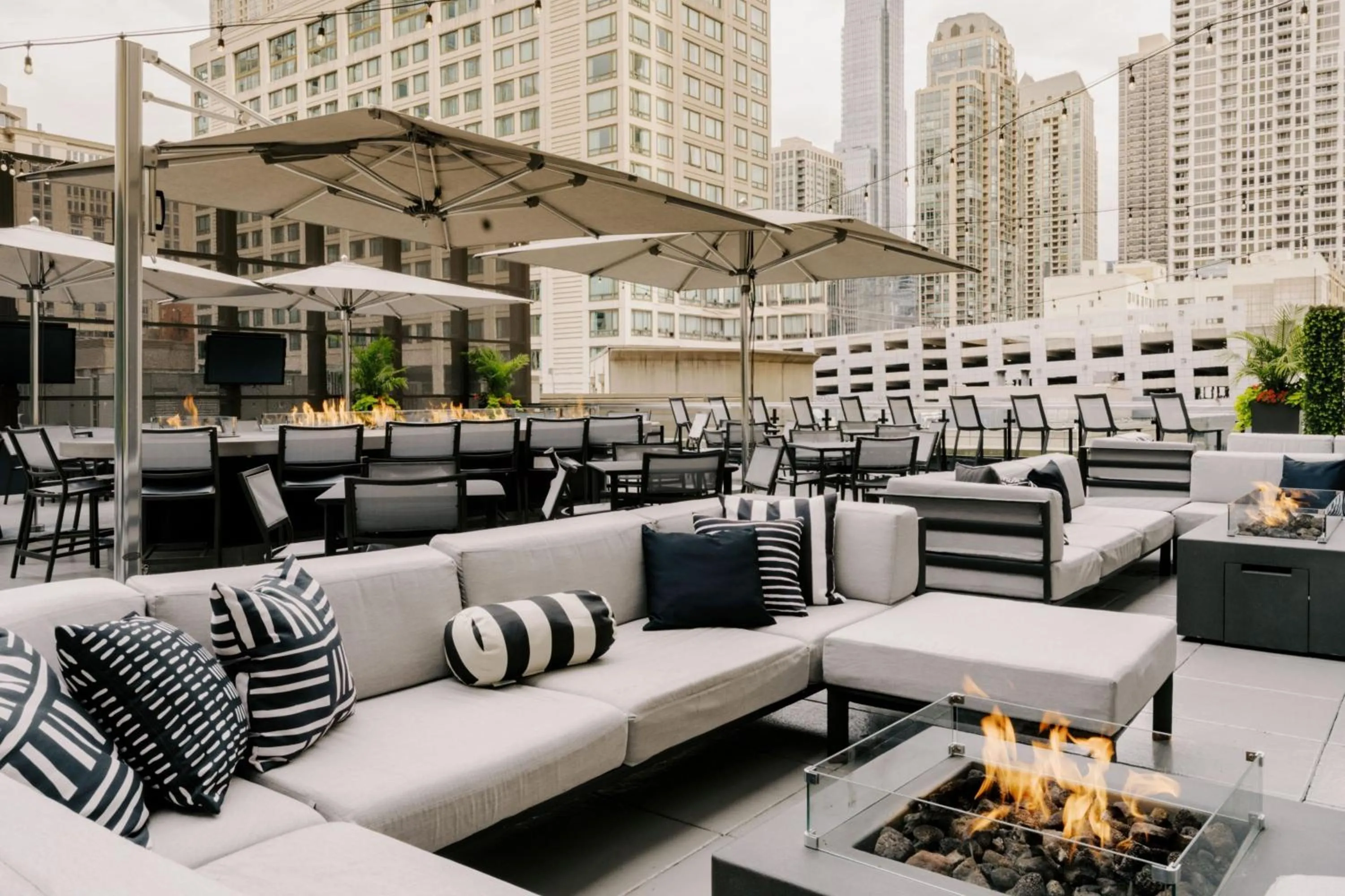 Restaurant/places to eat in The Gwen, a Luxury Collection Hotel, Michigan Avenue Chicago