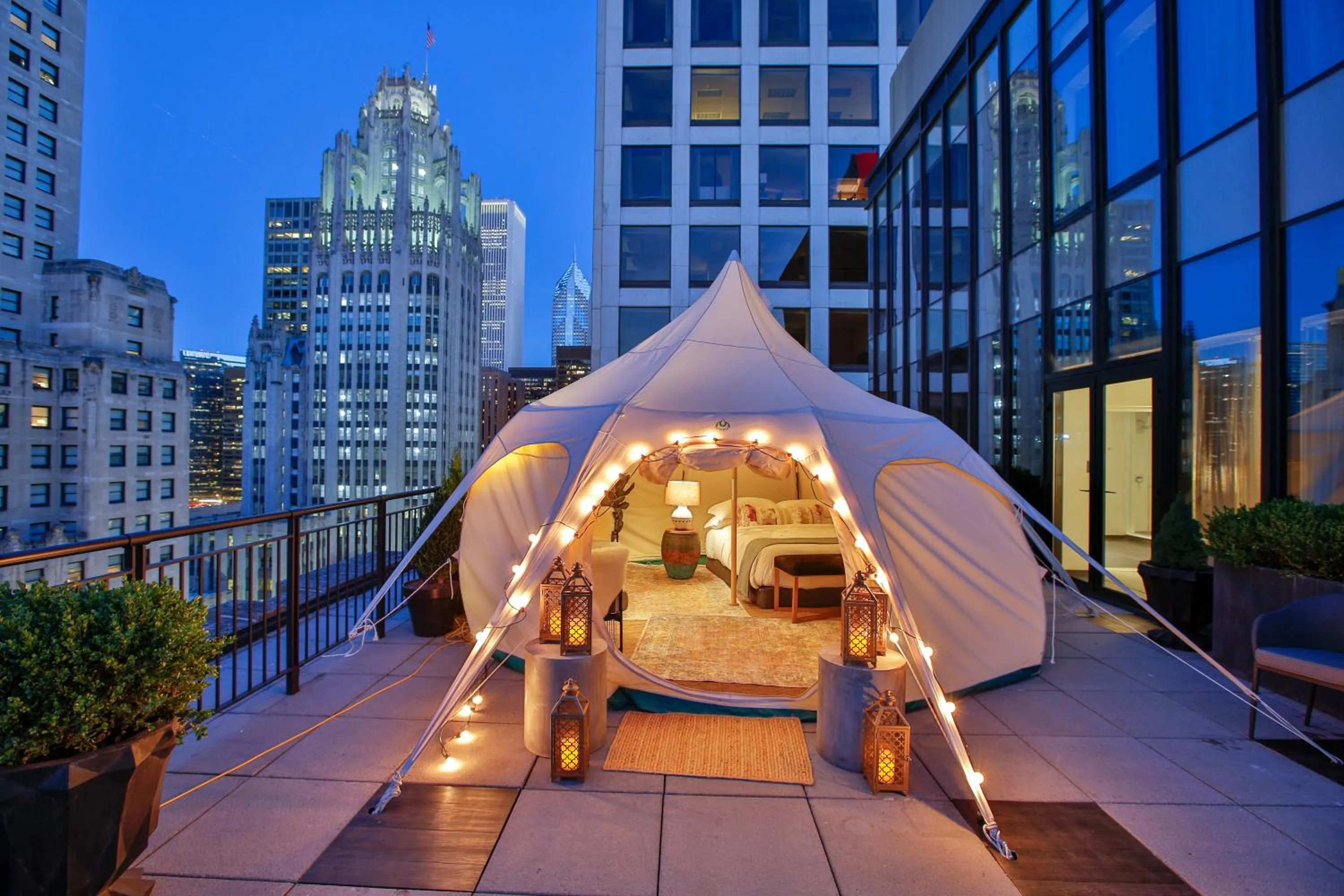 Balcony/Terrace in The Gwen, a Luxury Collection Hotel, Michigan Avenue Chicago