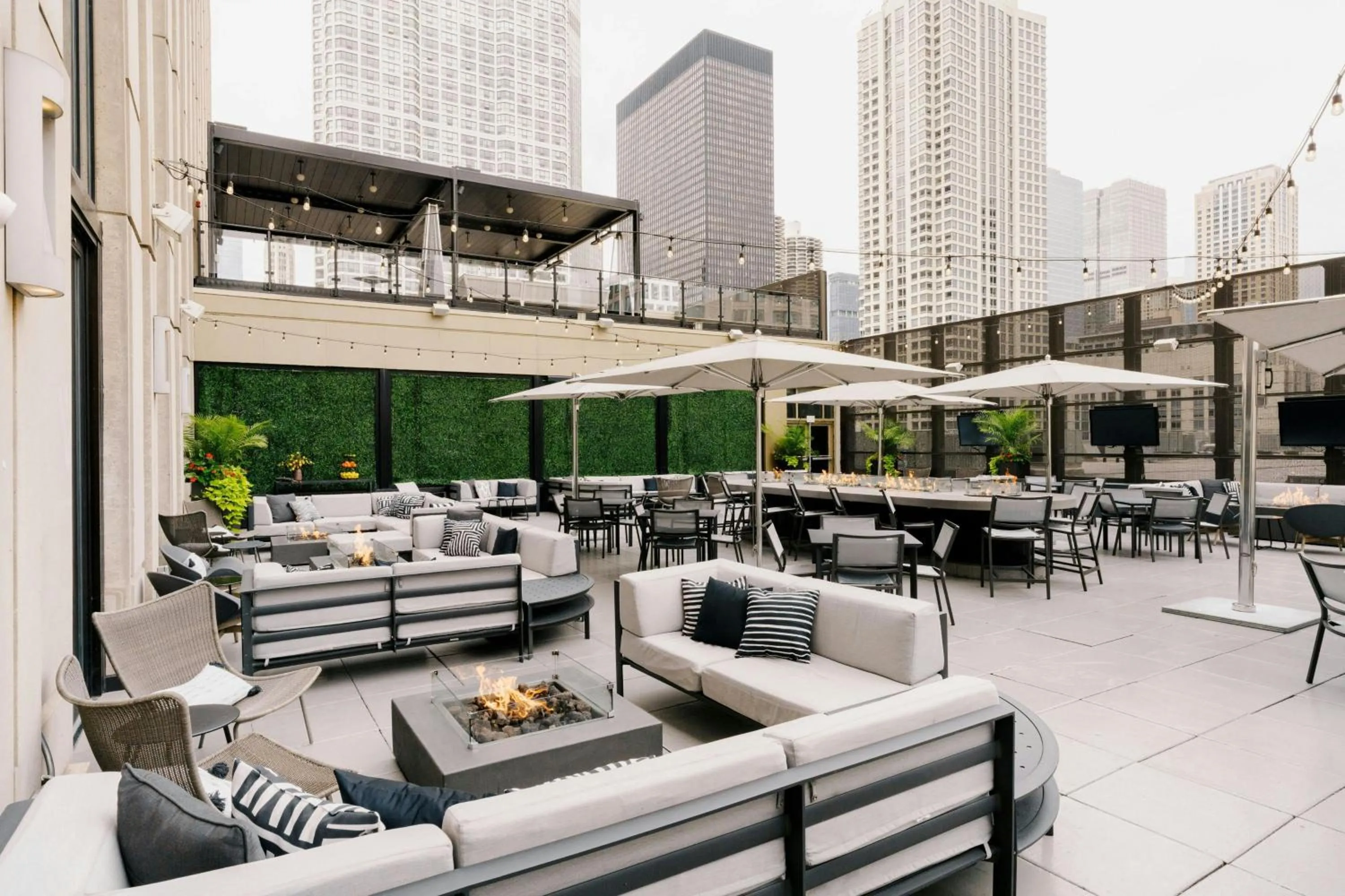Restaurant/places to eat in The Gwen, a Luxury Collection Hotel, Michigan Avenue Chicago