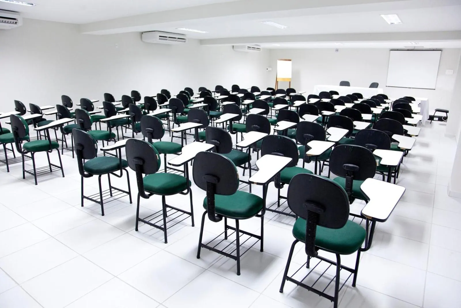 Meeting/conference room in JB Hotel