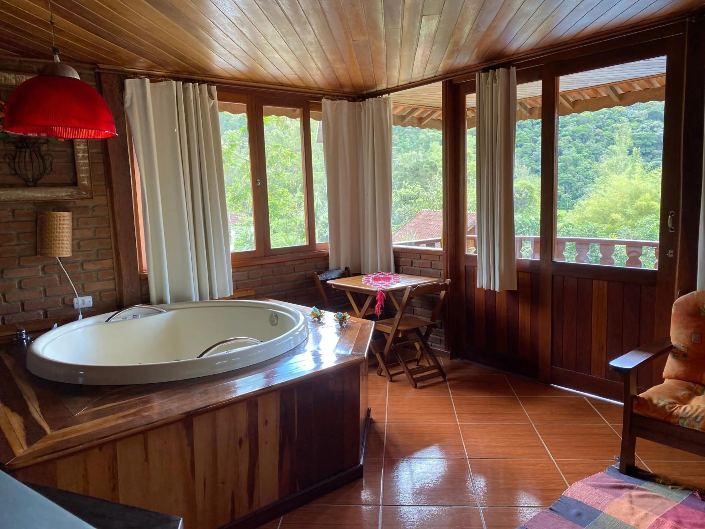 Hot Tub in Pousada do Mirante