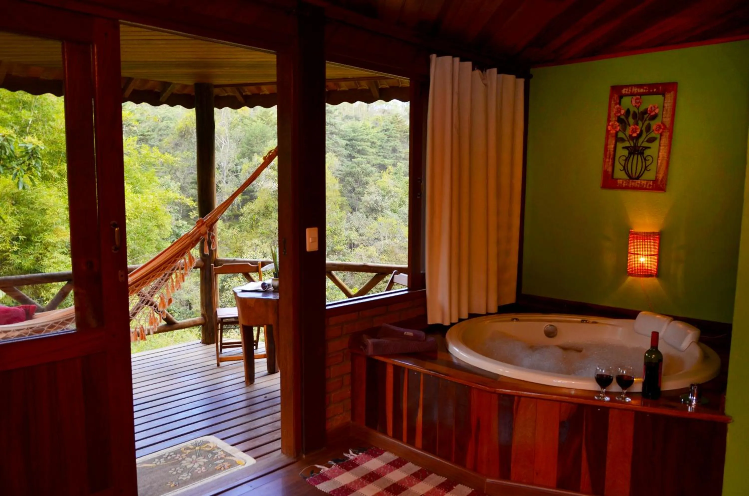Hot Tub in Pousada do Mirante