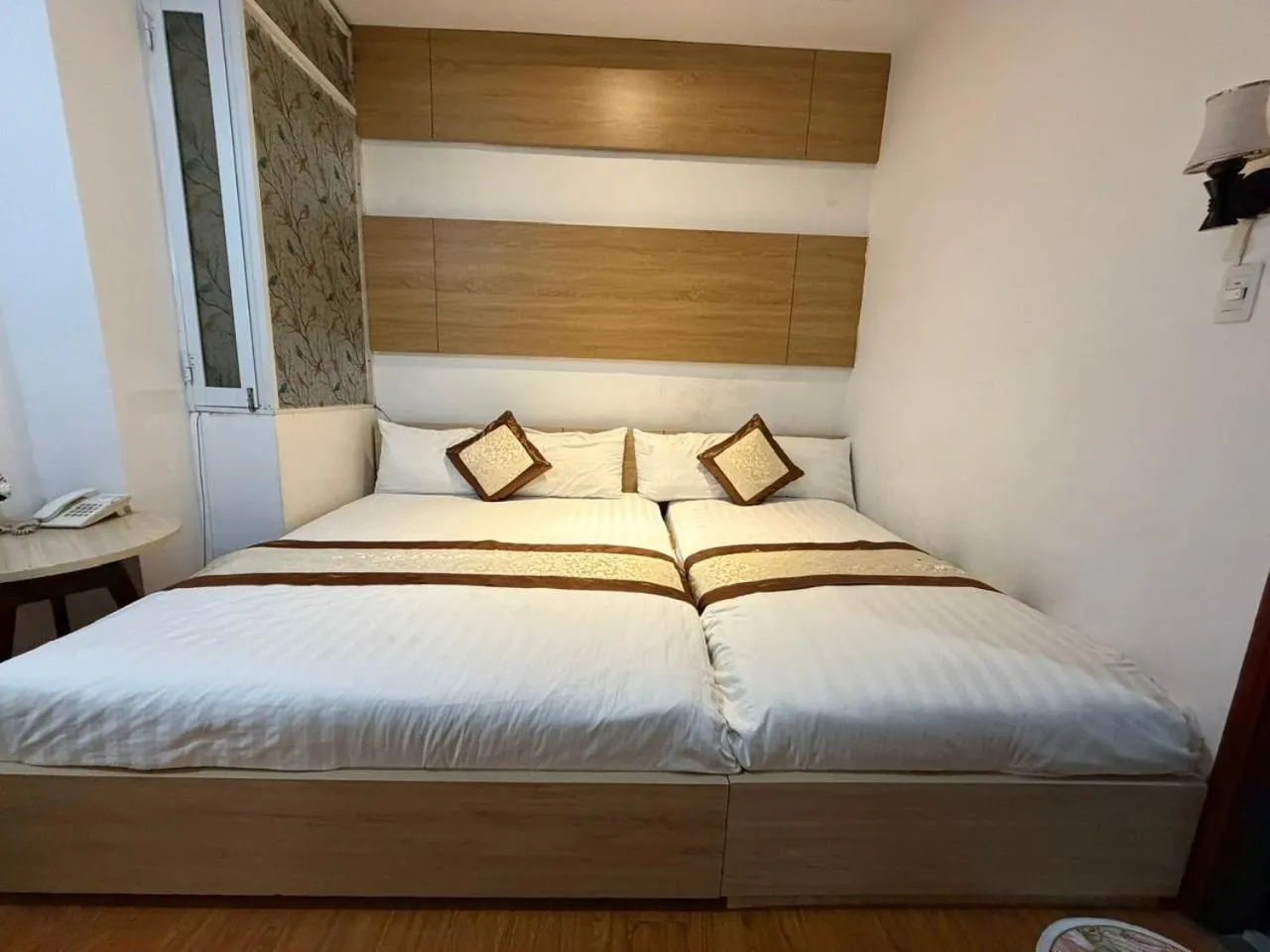 Bed in Phi Long Hotel