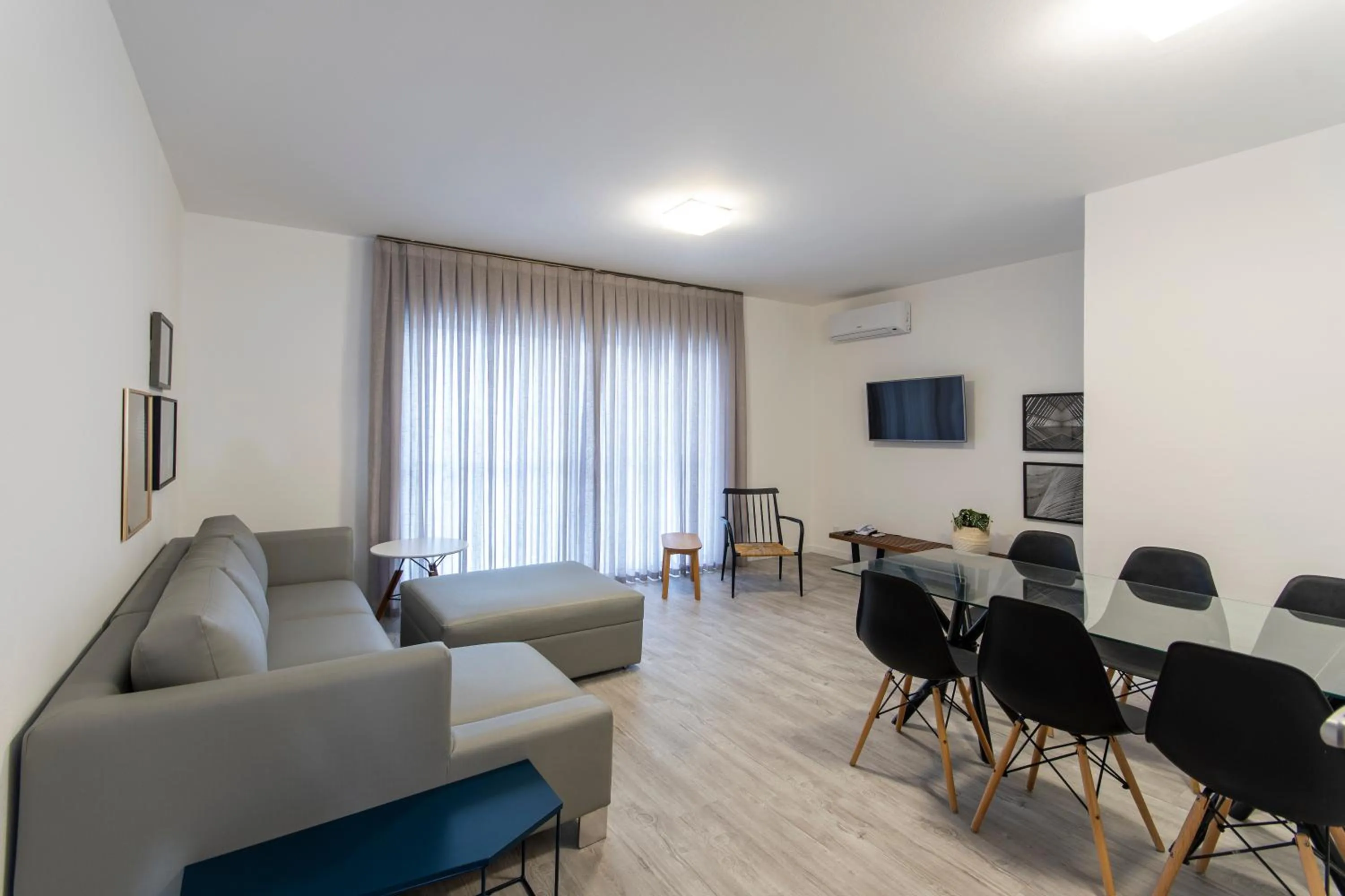 TV and multimedia in Hotel Melo