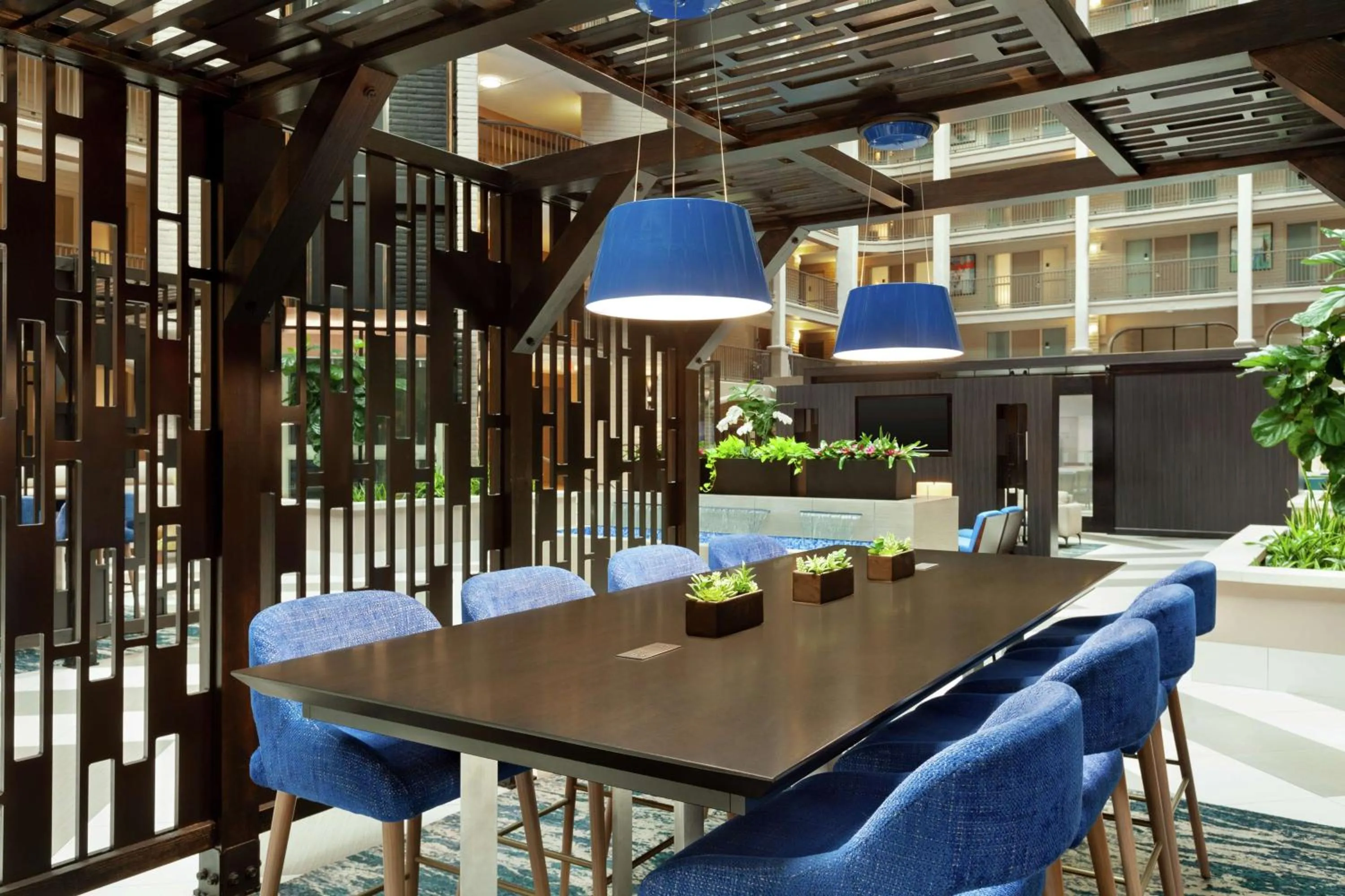 Lobby or reception in Embassy Suites by Hilton Arcadia-Pasadena Area