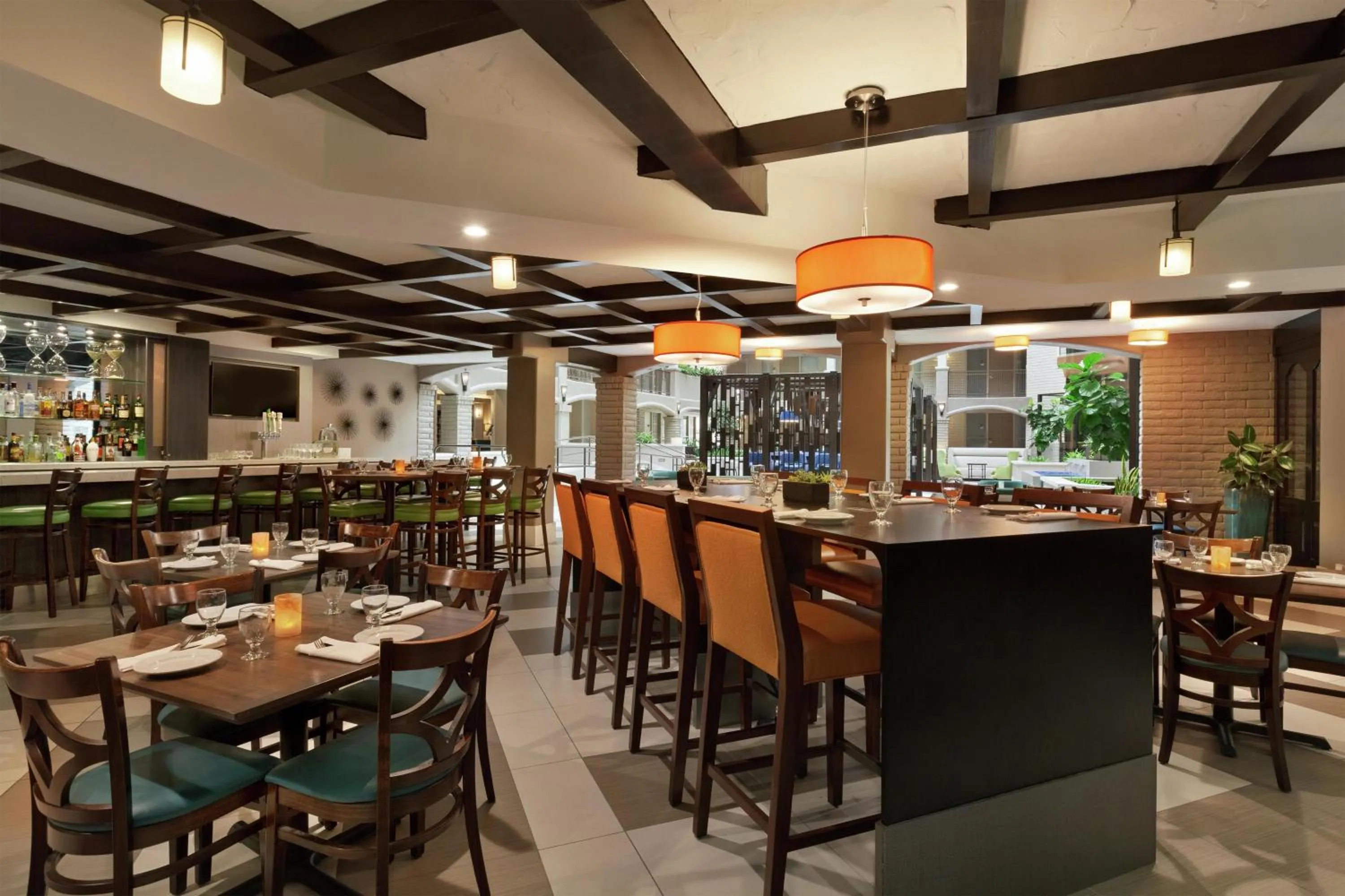 Restaurant/places to eat in Embassy Suites by Hilton Arcadia-Pasadena Area