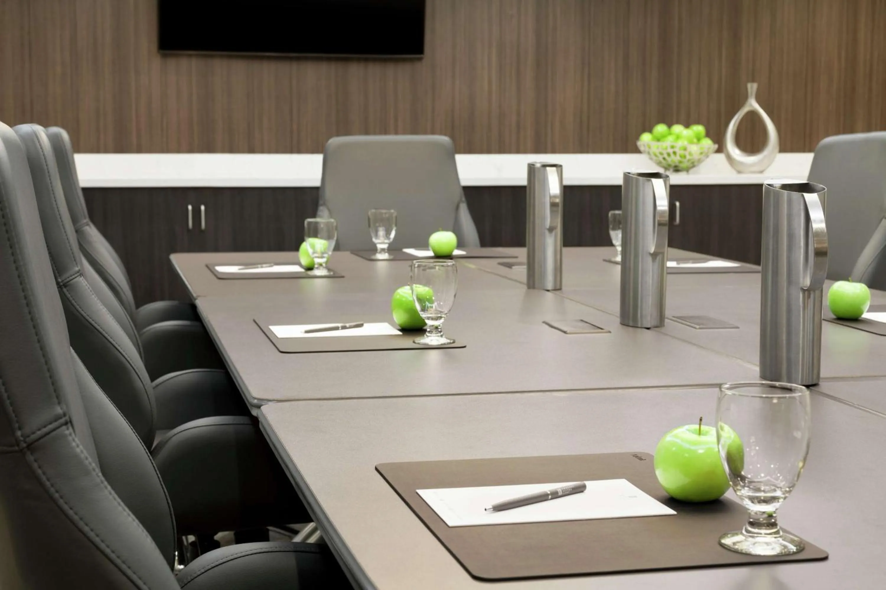 Meeting/conference room in Embassy Suites by Hilton Arcadia-Pasadena Area