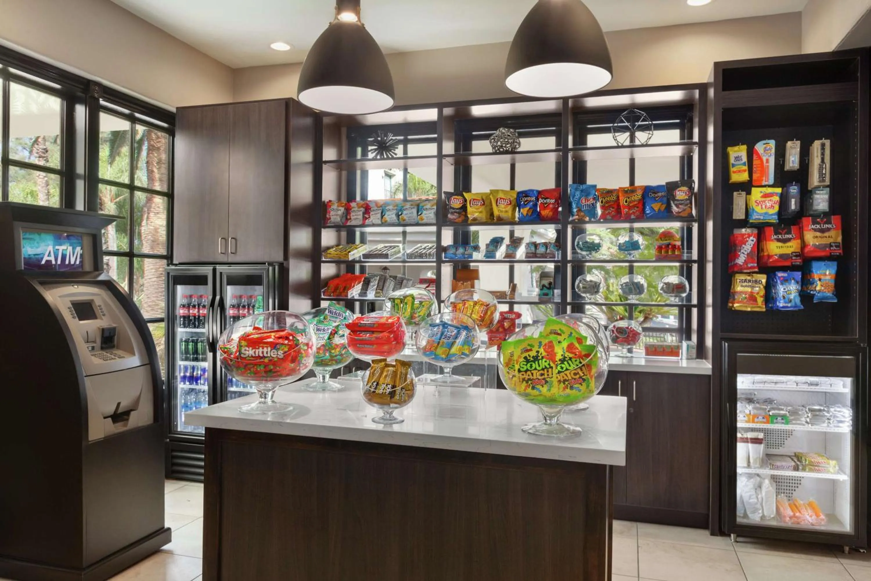 Restaurant/places to eat in Embassy Suites by Hilton Arcadia-Pasadena Area