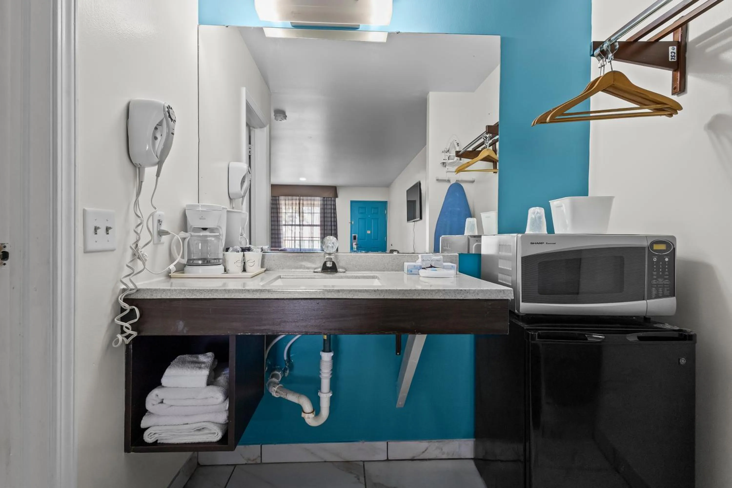 Area and facilities in Capital O First Heritage Inn Rantoul IL I 57