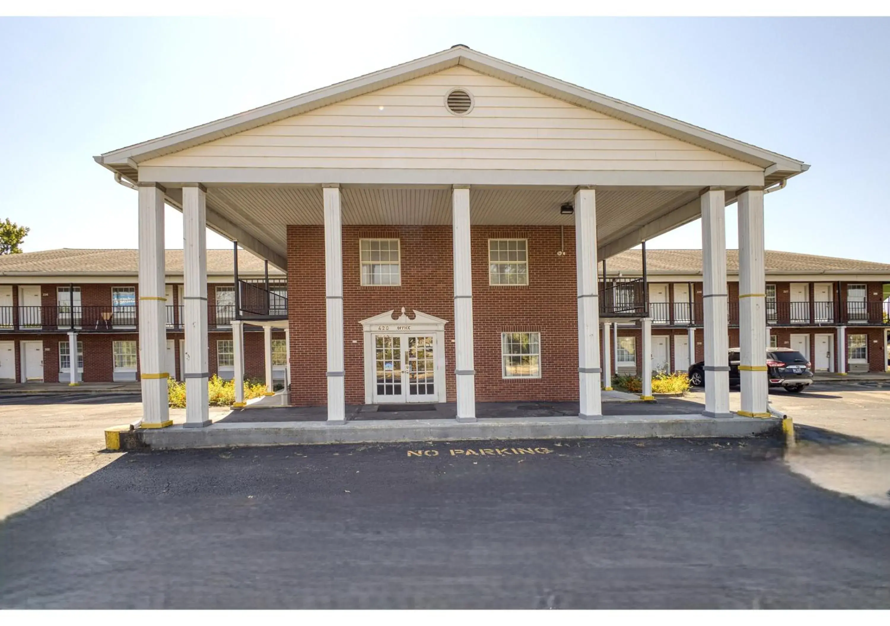 Property building in Capital O First Heritage Inn Rantoul IL I 57 Property building in Capital O First Heritage Inn Rantoul IL I 57
