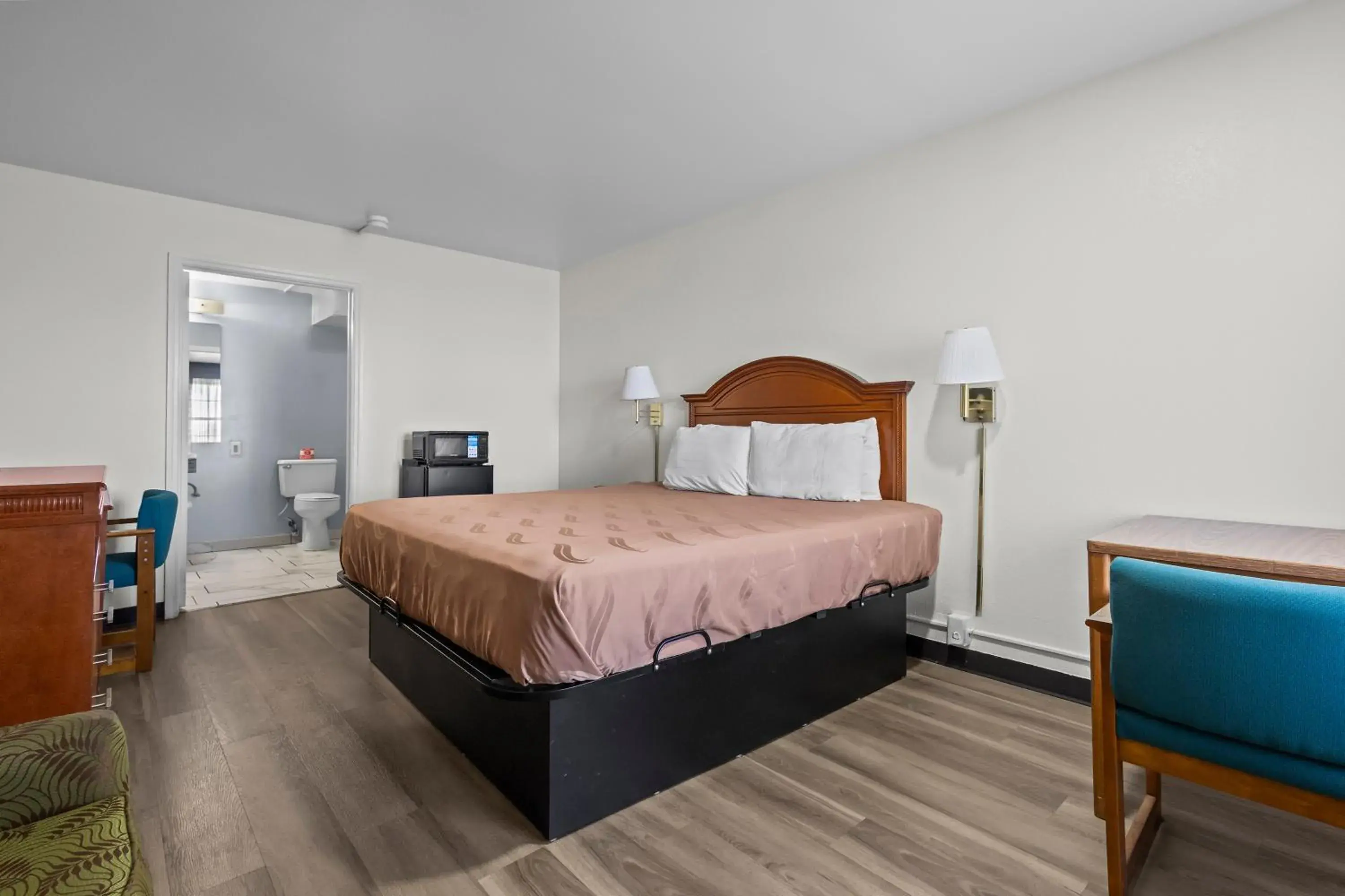 Bedroom, Bed in Capital O First Heritage Inn Rantoul IL I 57 Bedroom, Bed in Capital O First Heritage Inn Rantoul IL I 57