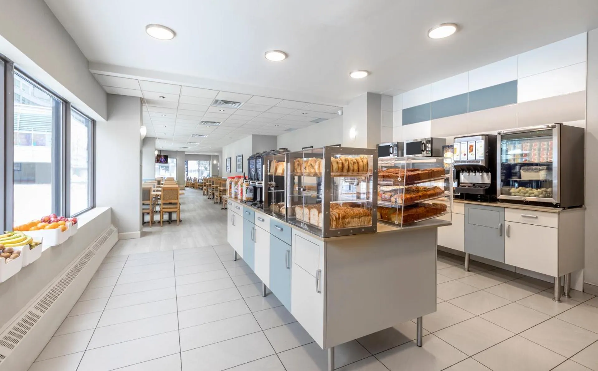 Buffet breakfast in L'Appartement Hôtel