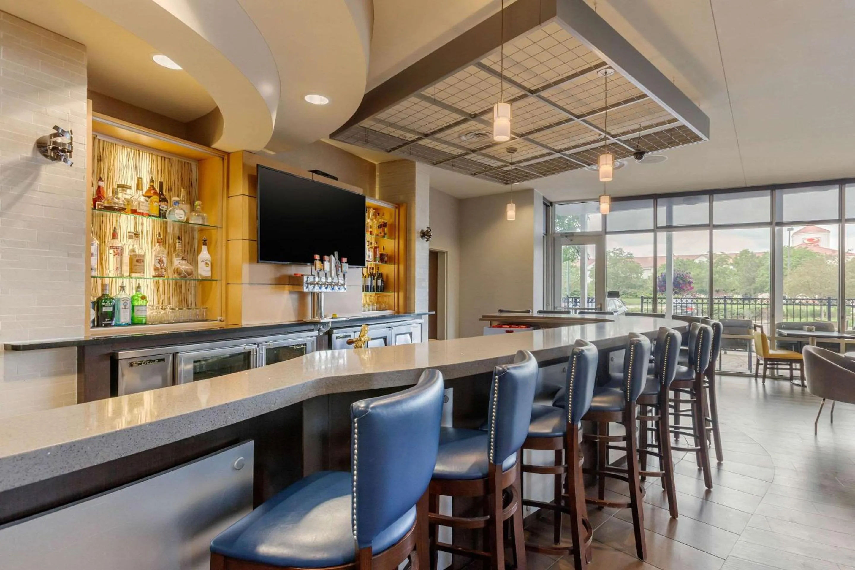 Restaurant/places to eat in Cambria Hotel Denver International Airport