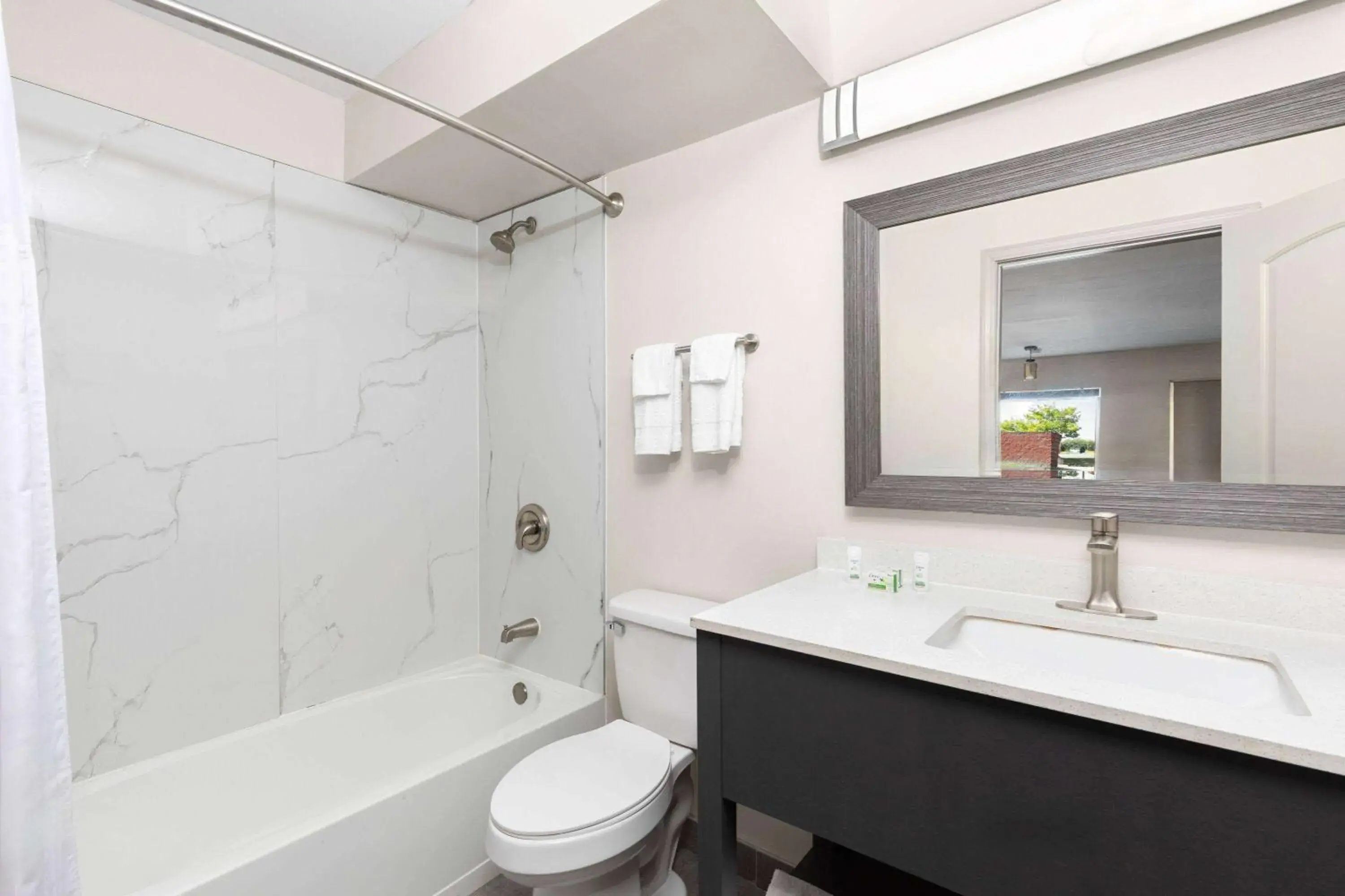 Bathroom in Baymont by Wyndham Dothan Bathroom in Baymont by Wyndham Dothan