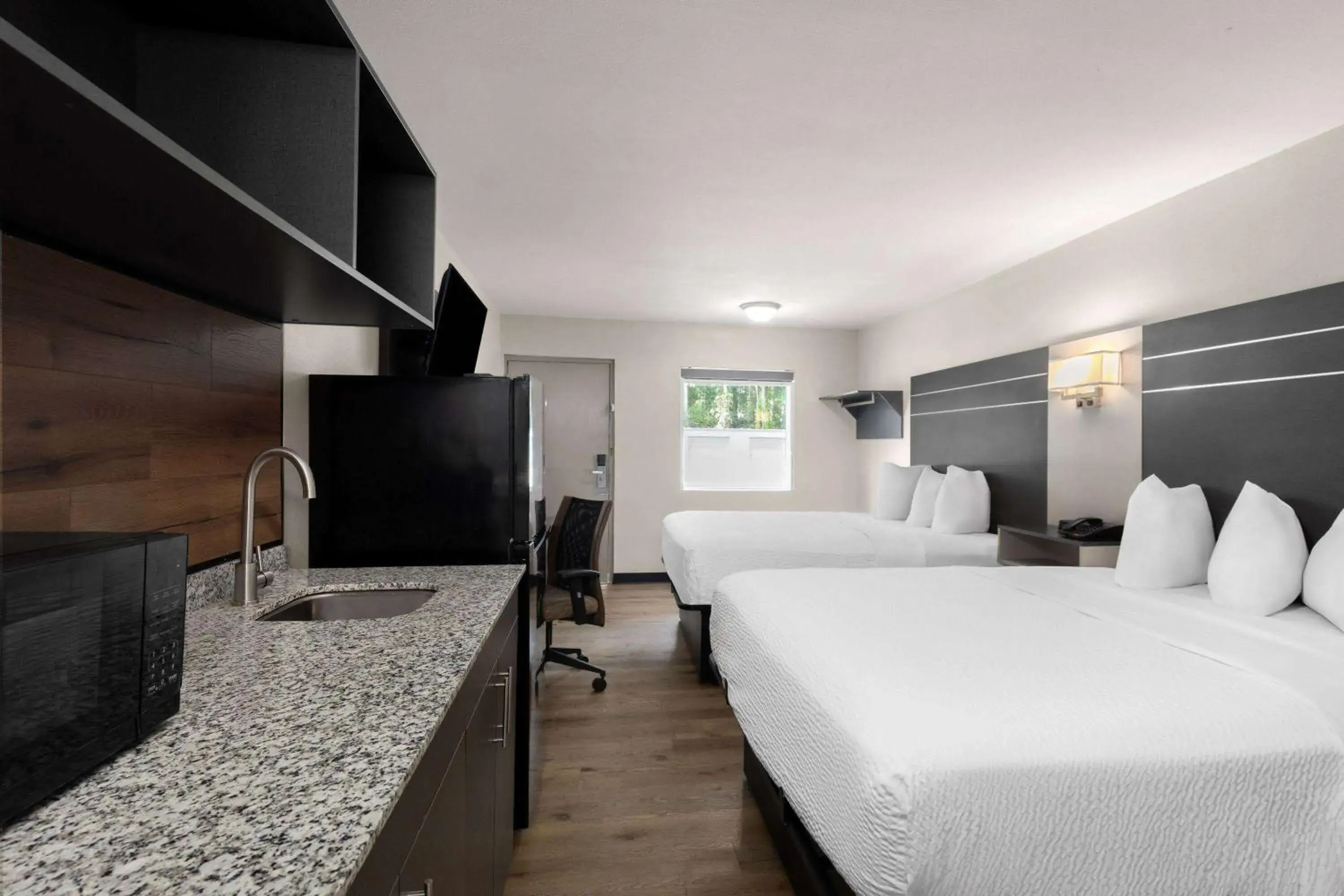 Studio Suite with Two Queen Beds - Non-Smoking in Baymont by Wyndham Dothan Studio Suite with Two Queen Beds - Non-Smoking in Baymont by Wyndham Dothan