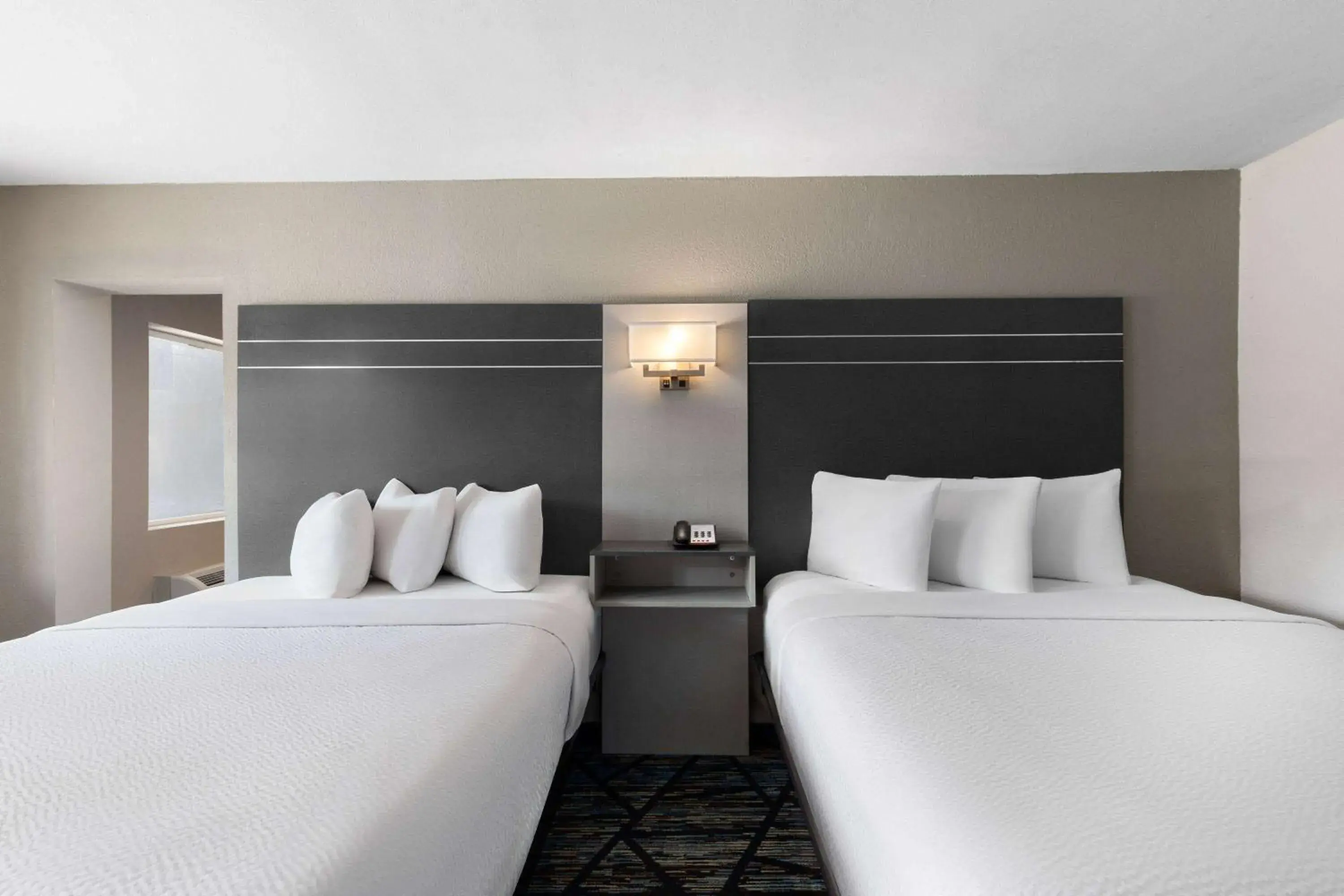 Photo of the whole room, Bed in Baymont by Wyndham Dothan Photo of the whole room, Bed in Baymont by Wyndham Dothan