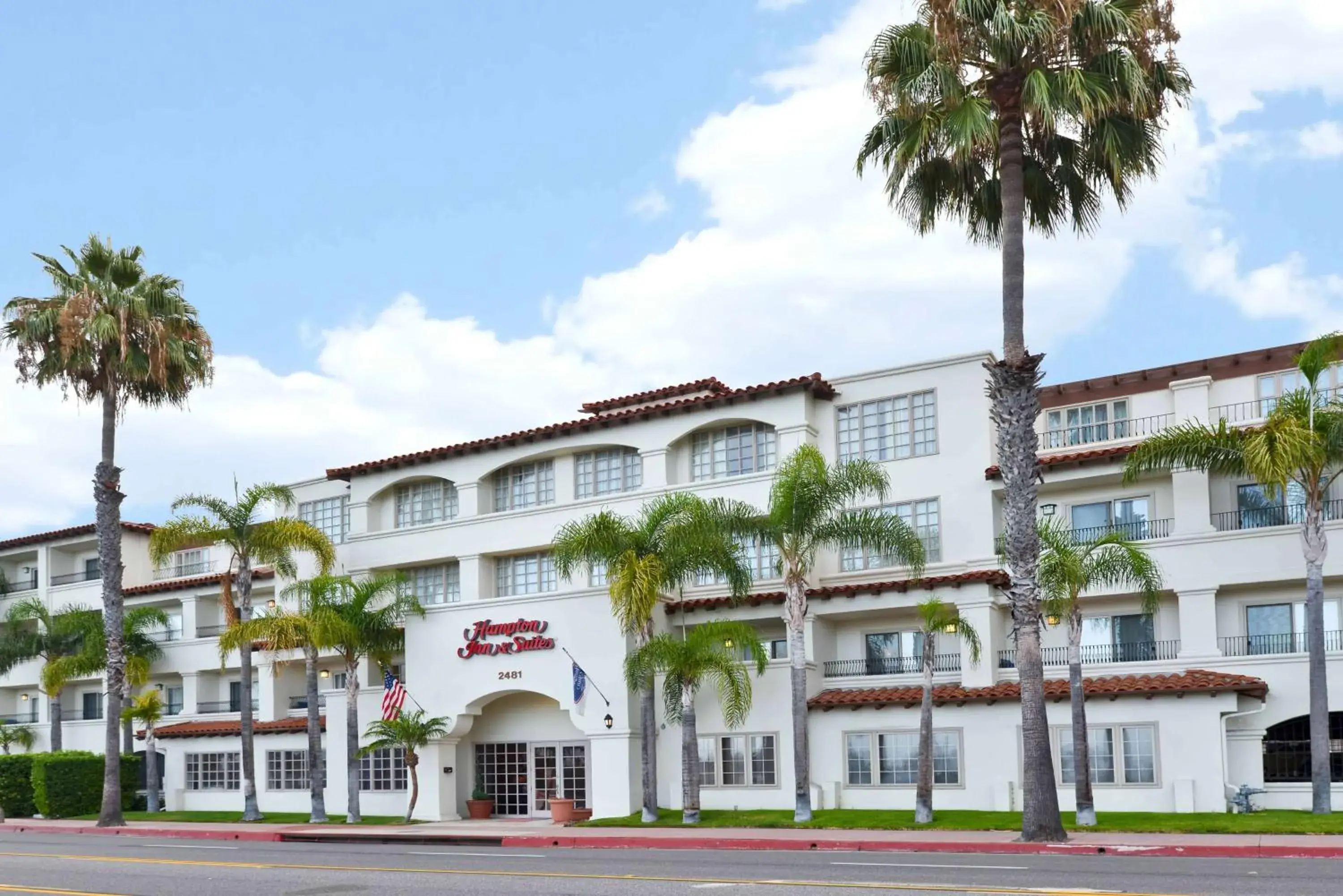 Property building in Hampton Inn & Suites San Clemente Property building in Hampton Inn & Suites San Clemente