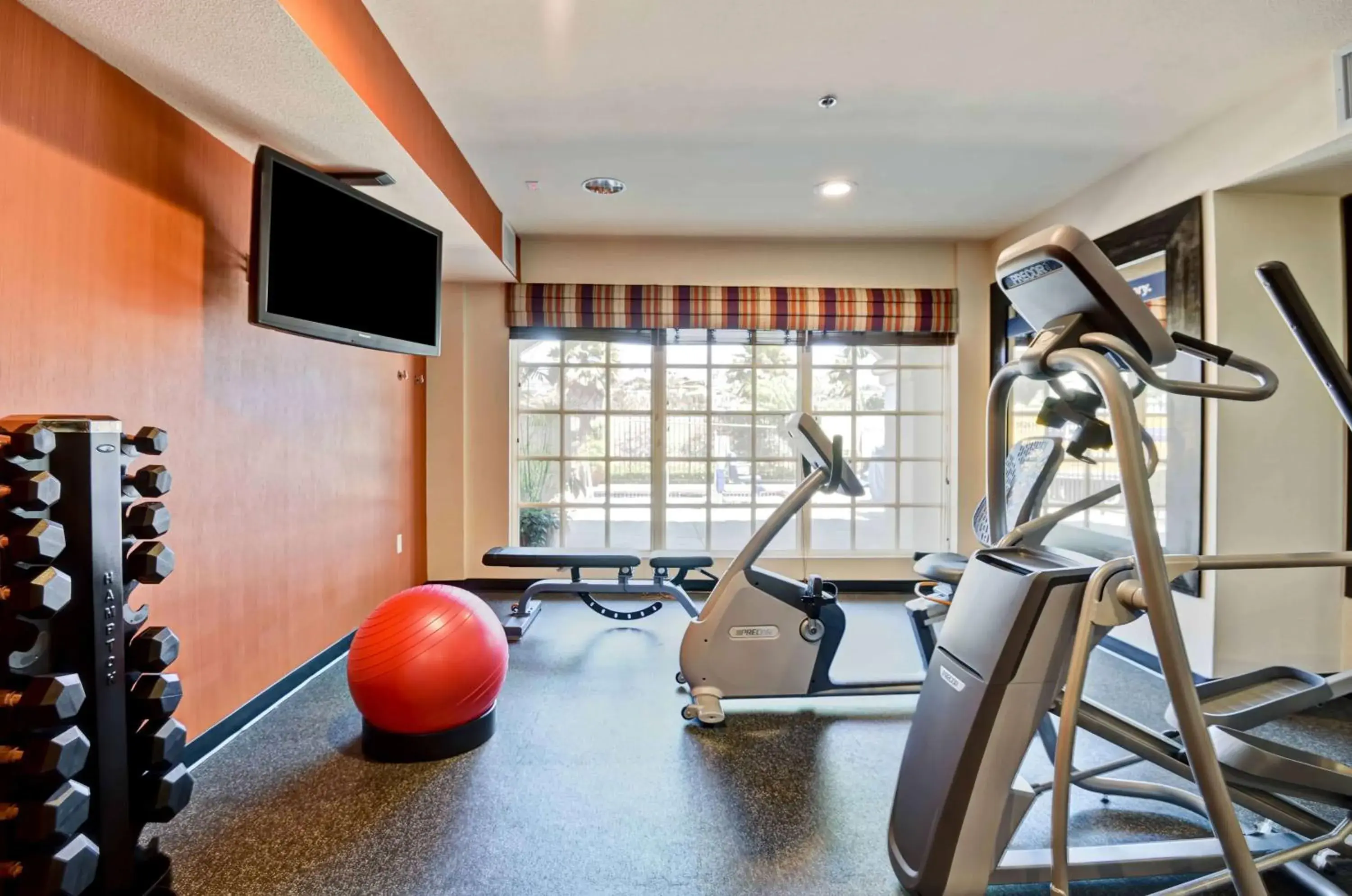 Fitness centre/facilities in Hampton Inn & Suites San Clemente Fitness centre/facilities in Hampton Inn & Suites San Clemente