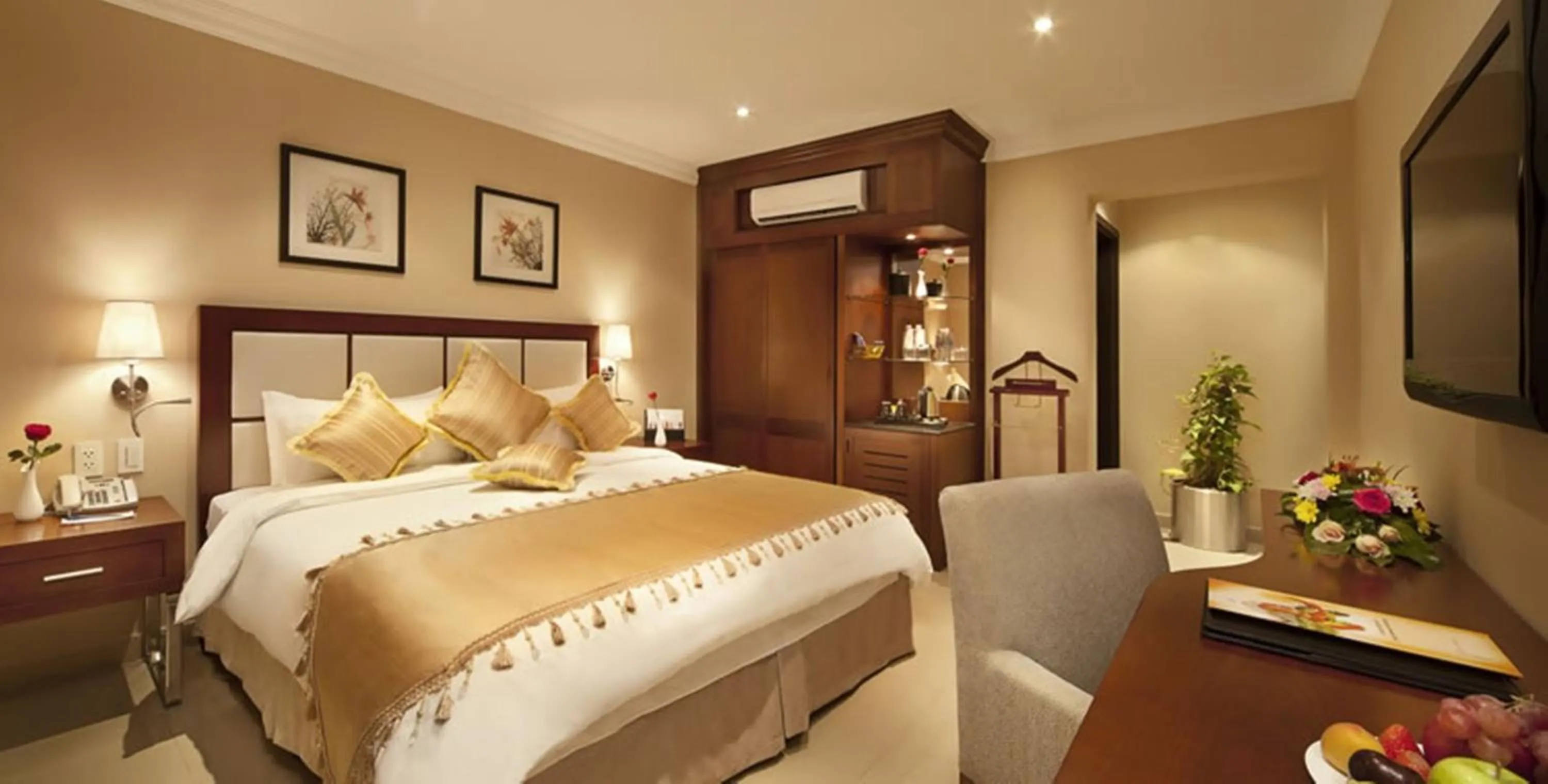 Bed in Coral Jubail Hotel