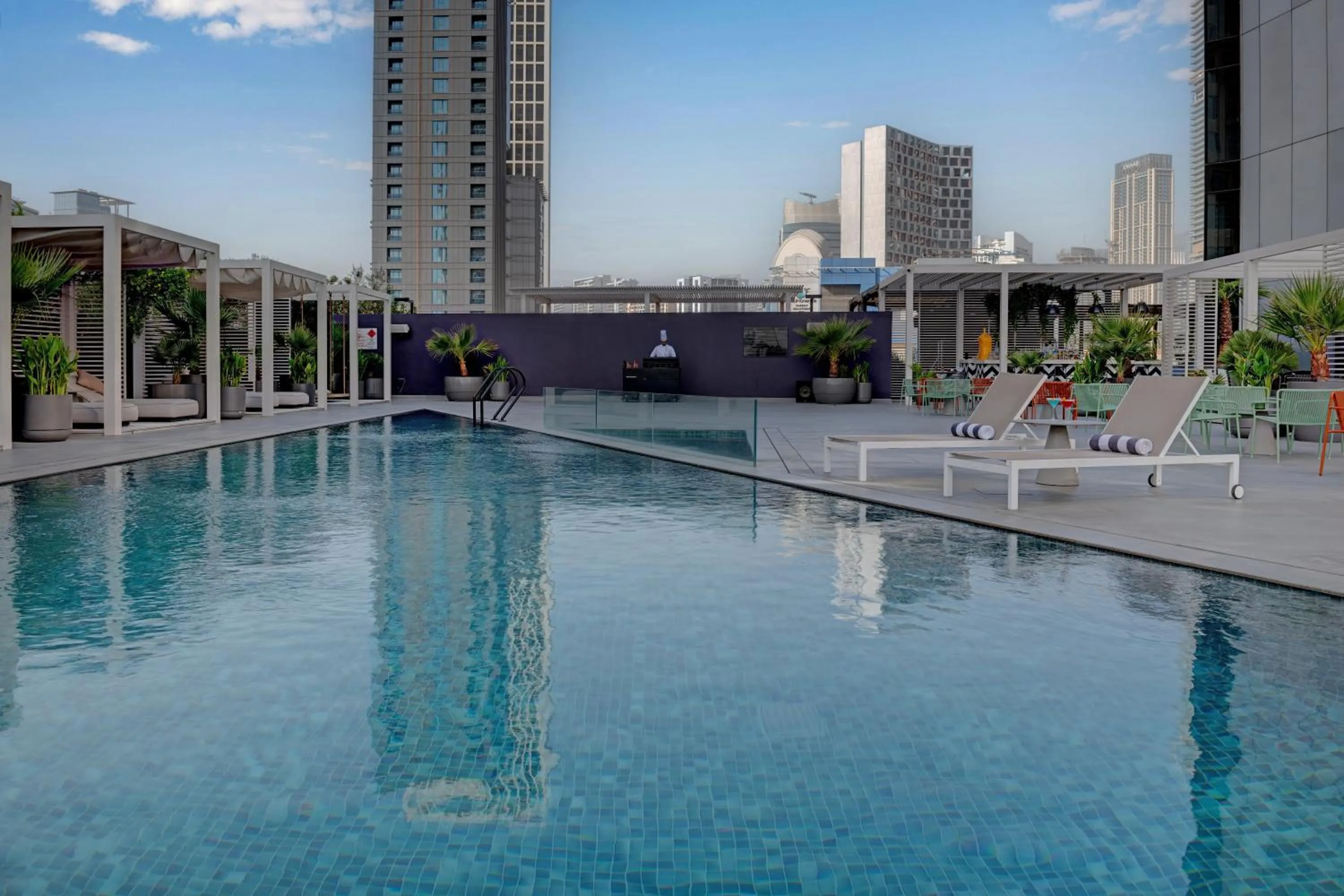 Swimming pool in Millennium Central Downtown - Dubai