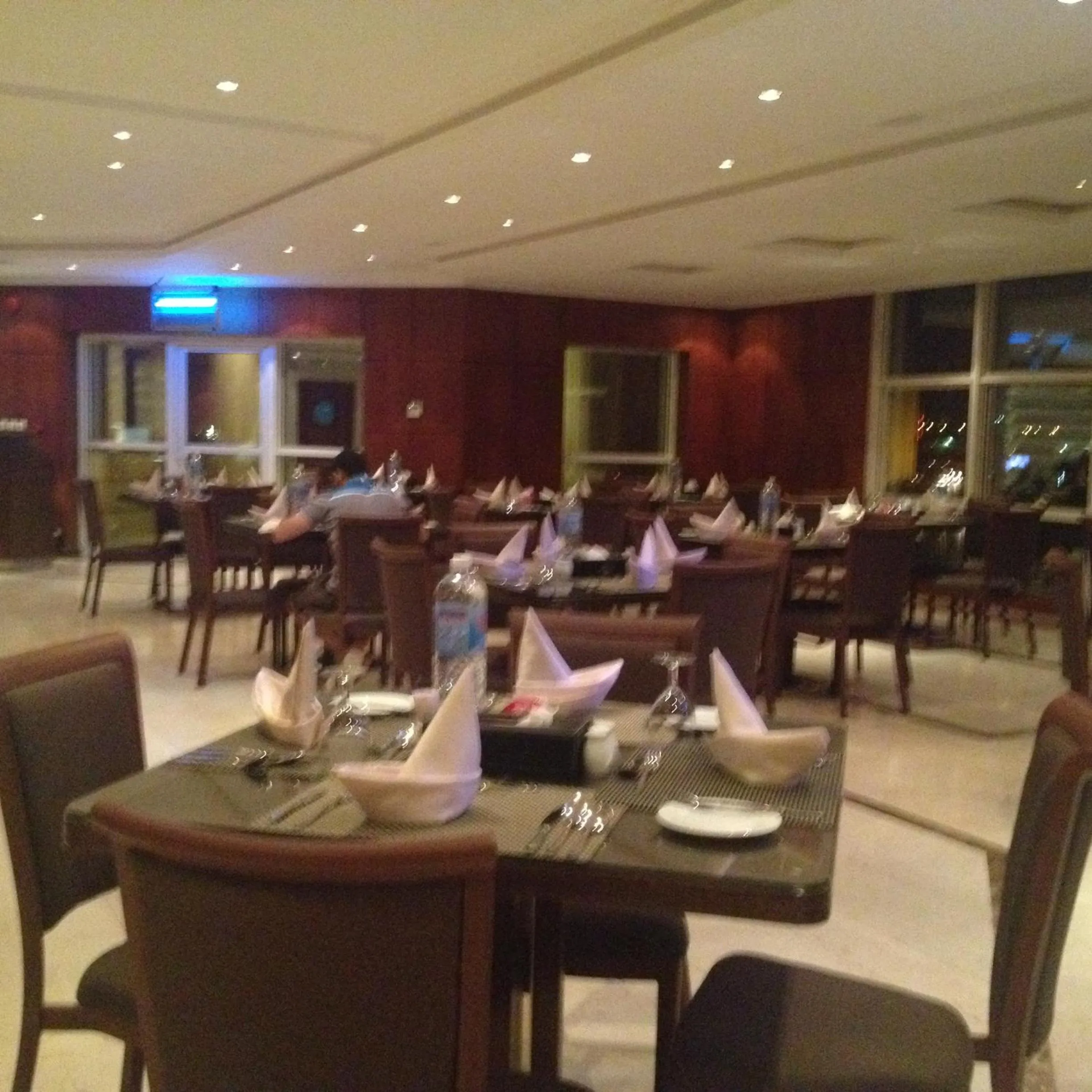 Restaurant/places to eat in Executives Hotel - Azizia